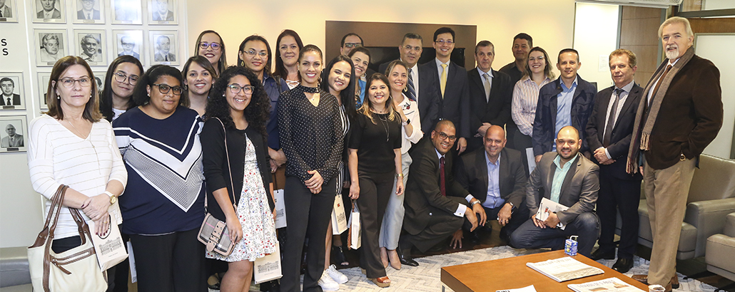 1º vice-presidente da Alesp visita diretoria da APMP