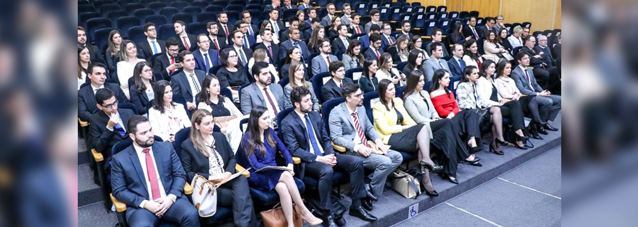 Cinquenta e sete promotores de Justiça do 92° concurso foram vitaliciados