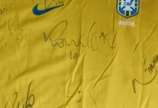 Camisa Seleção Brasileira,  - CAMISA SELEÇÃO BRASILEIRA , Camisa Genérica da Seleção Brasileira autografada e com dedicatória. Camisa Seleção Brasileira não oficial, mas autografad
