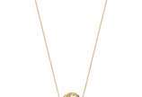 Gargantilha de 45 cm em ouro amarelo 18k, pinge... - Gargantilha de 45 cm em ouro amarelo 18k, pingente de 12 mm e 2 g. Base R$ 1.400,00