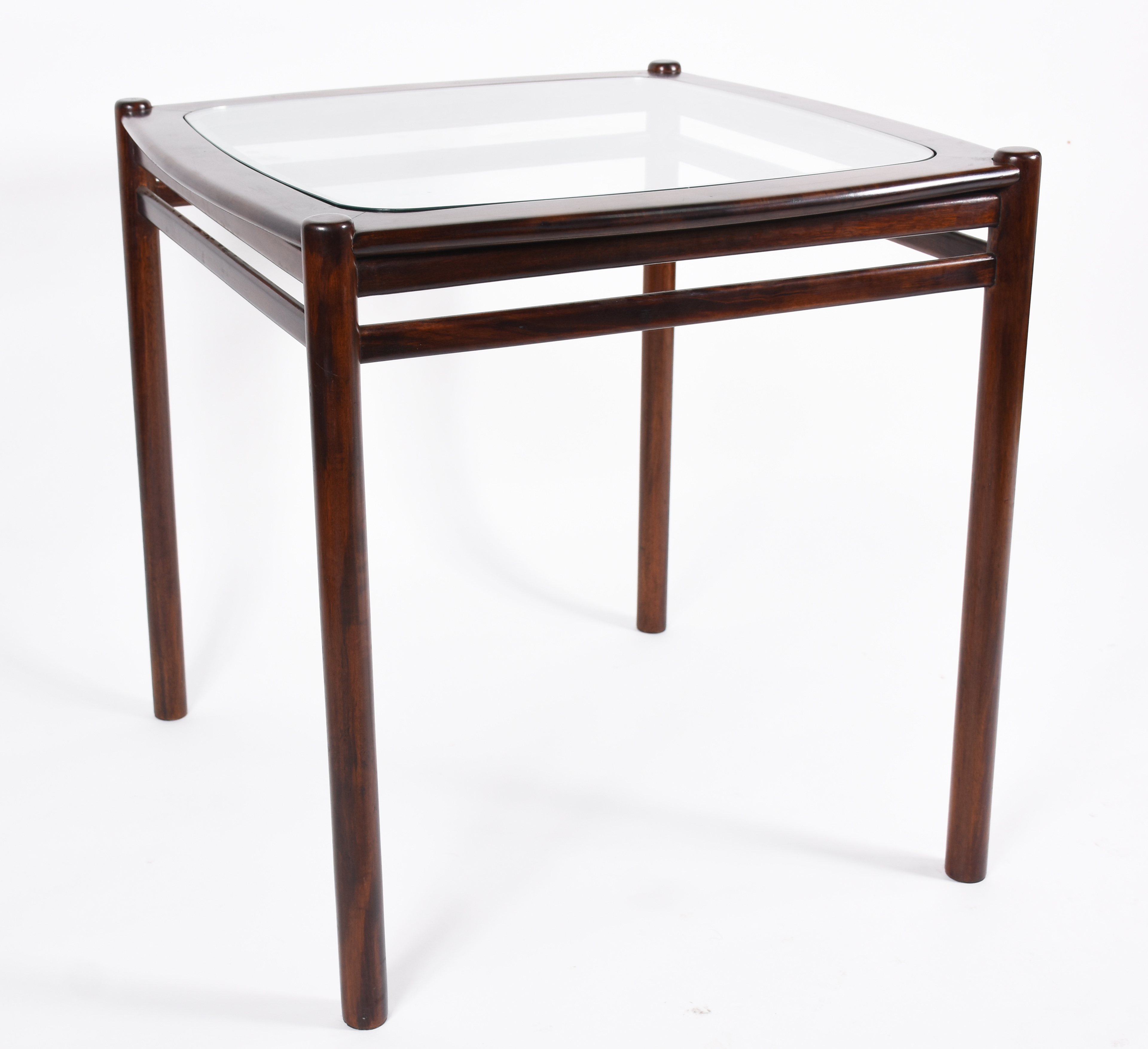 Mesa quadrada de jacarandá com tampo de vidro e pernas cilíndricas... - foto 4 de 4