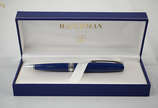 WATERMAN - Caneta esferográfica francesa, tom a... - WATERMAN - Caneta esferográfica francesa, tom azul, com detalhes prateados. Acompanha certificado, livreto e embalagem. Sem uso.