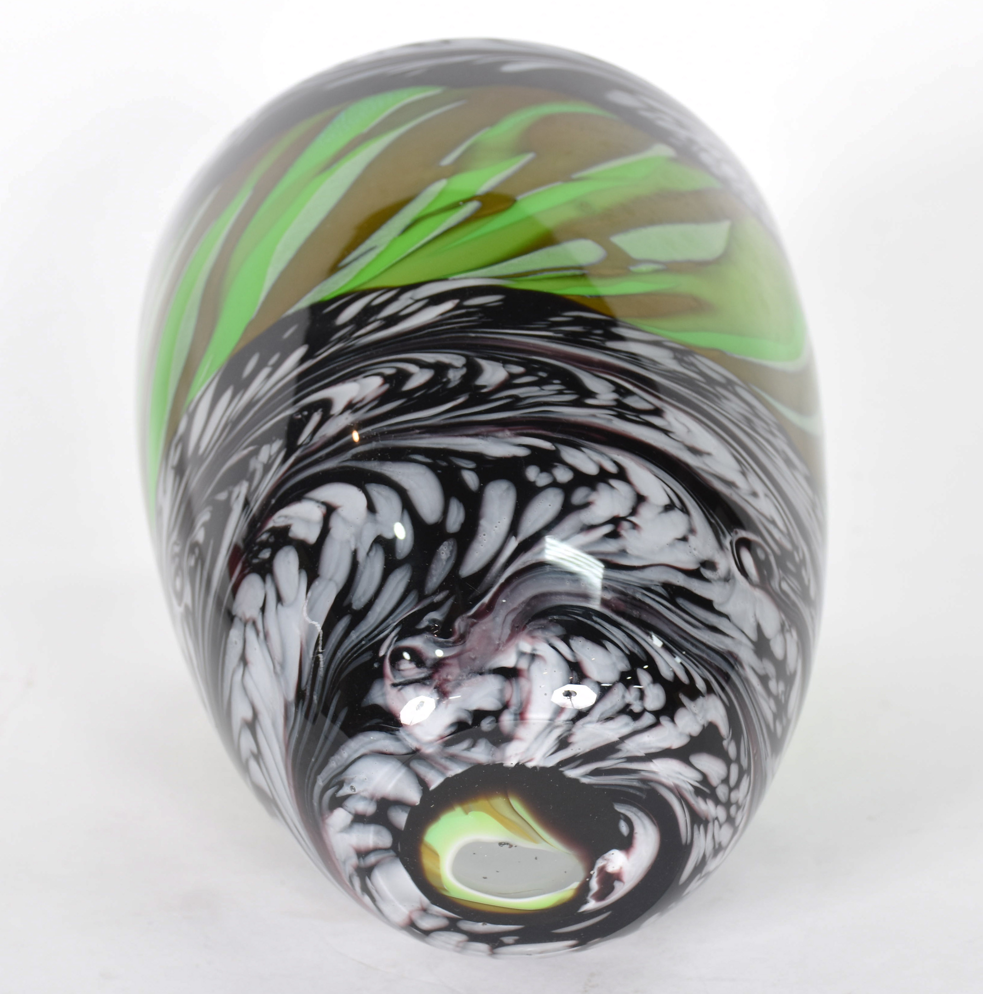 Cachepot de murano nas cores mescladas em cinza e verde. - foto 2 de 4