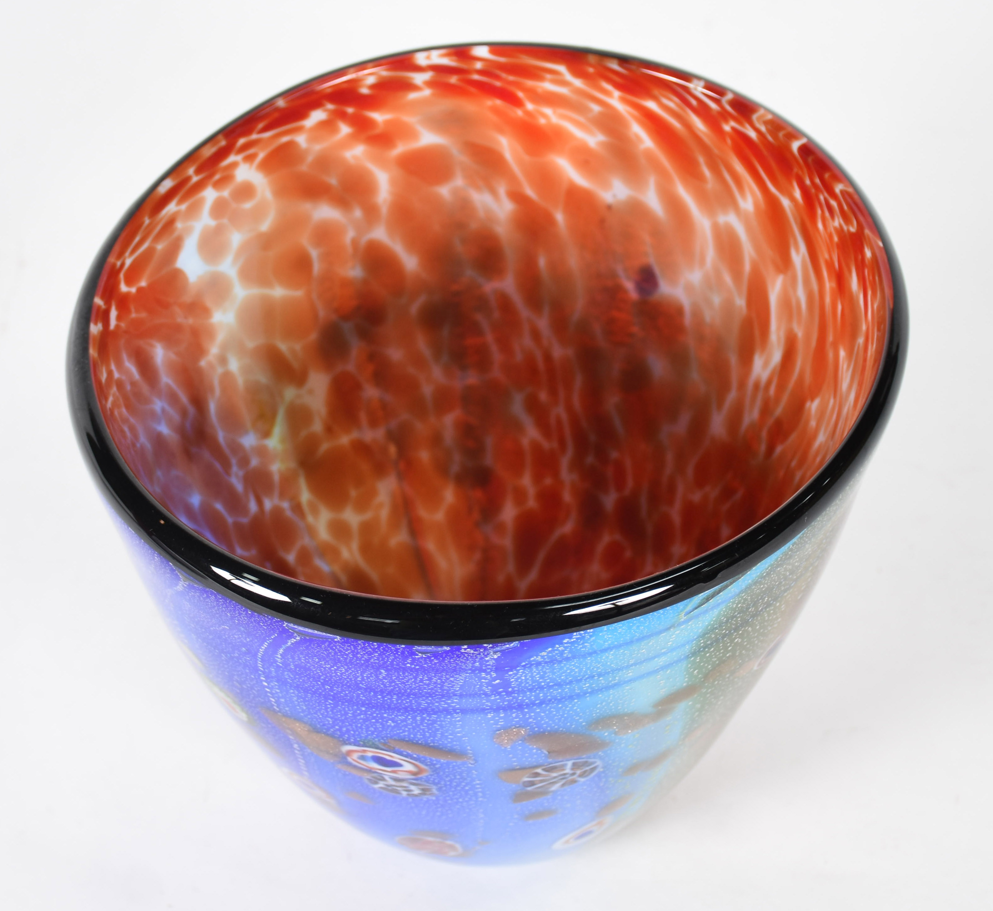 Cachepot de murano nos tons de azul e vermelho com pó de ouro. - foto 2 de 3