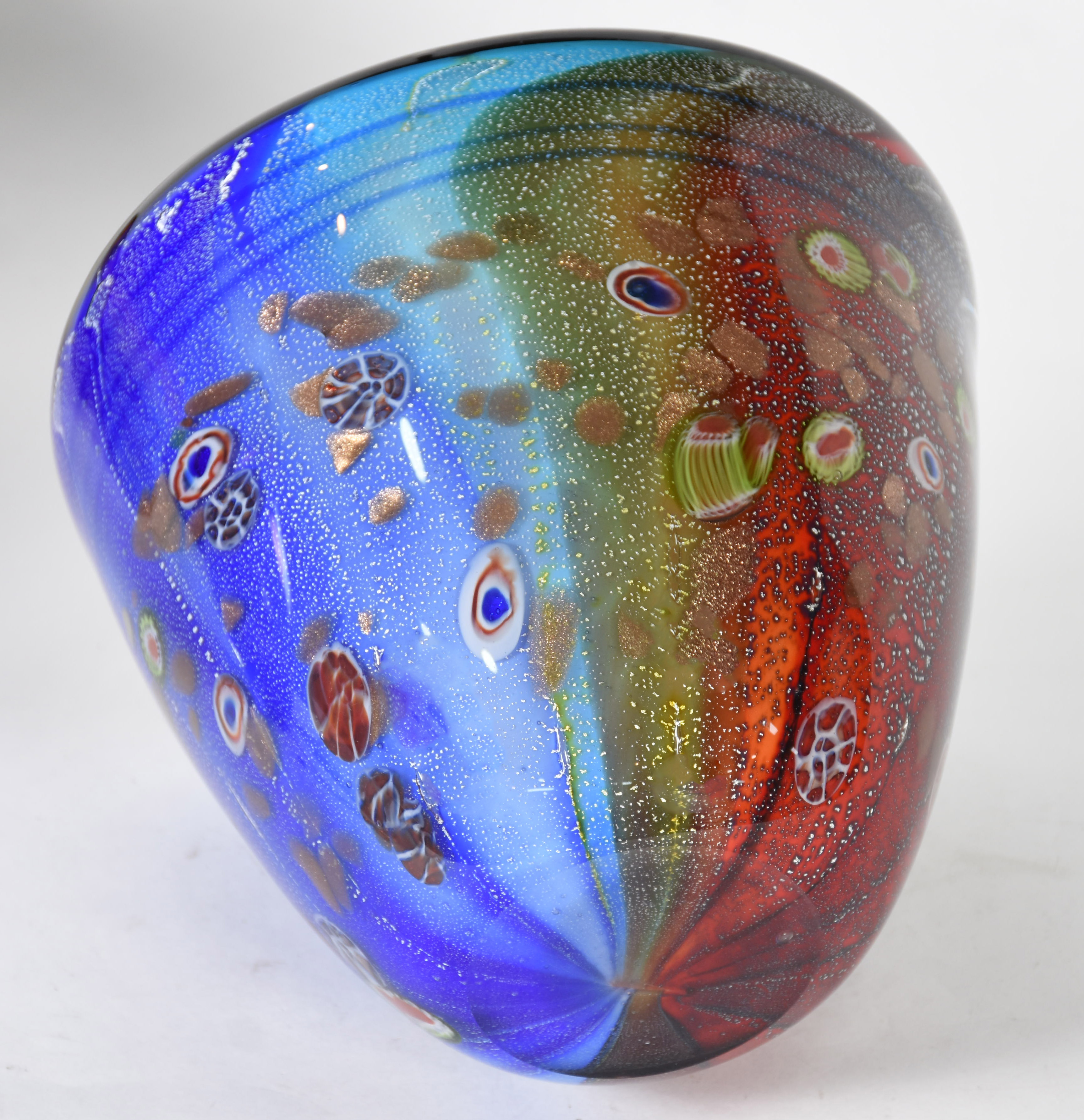 Cachepot de murano nos tons de azul e vermelho com pó de ouro. - foto 3 de 3