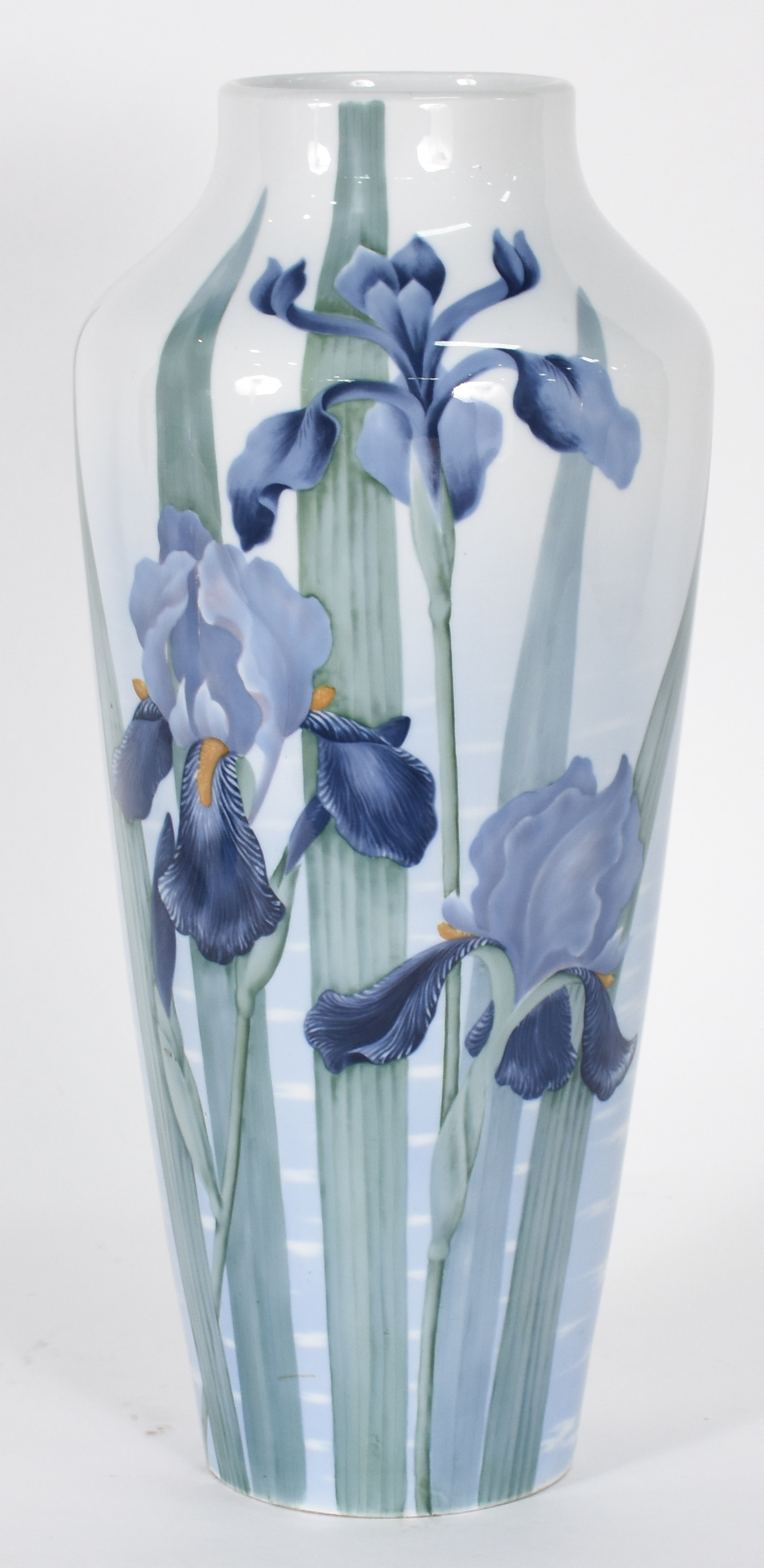 Belíssimo Vaso de porcelana alemã Kaestner FK, decoração floral em... - foto 1 de 4