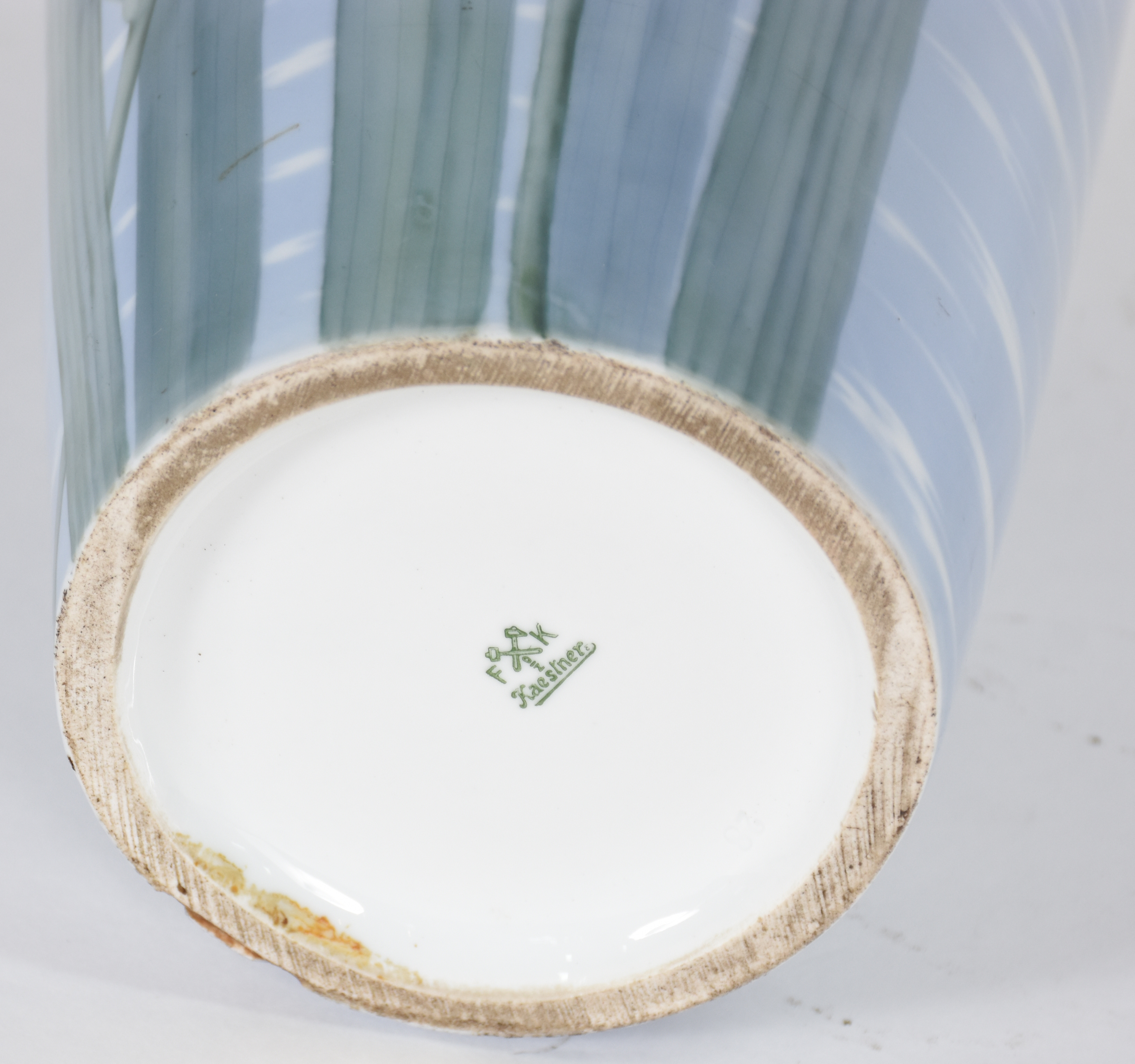 Belíssimo Vaso de porcelana alemã Kaestner FK, decoração floral em... - foto 4 de 4