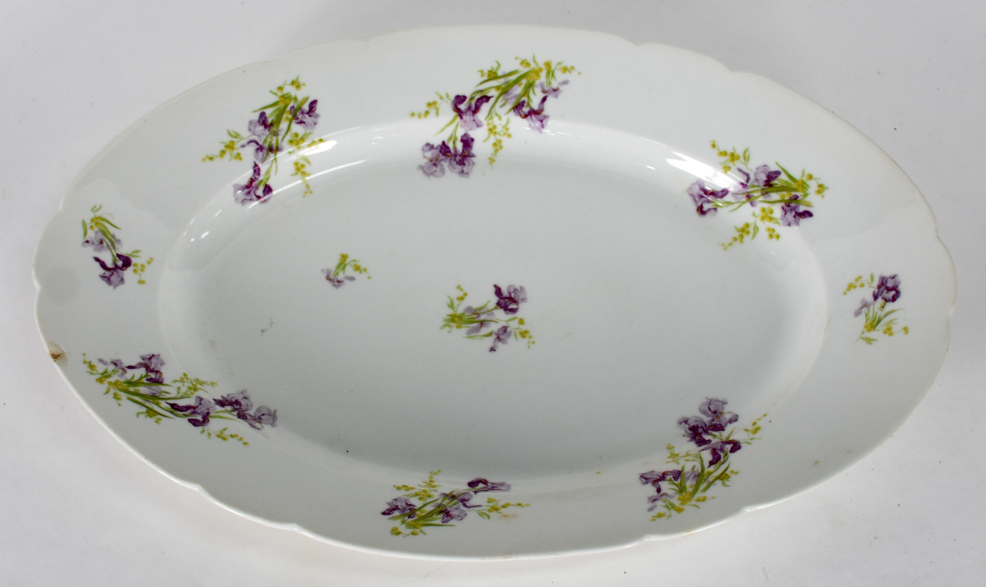 Grande travessa de porcelana francesa decoração floral em policromia... - foto 1 de 5