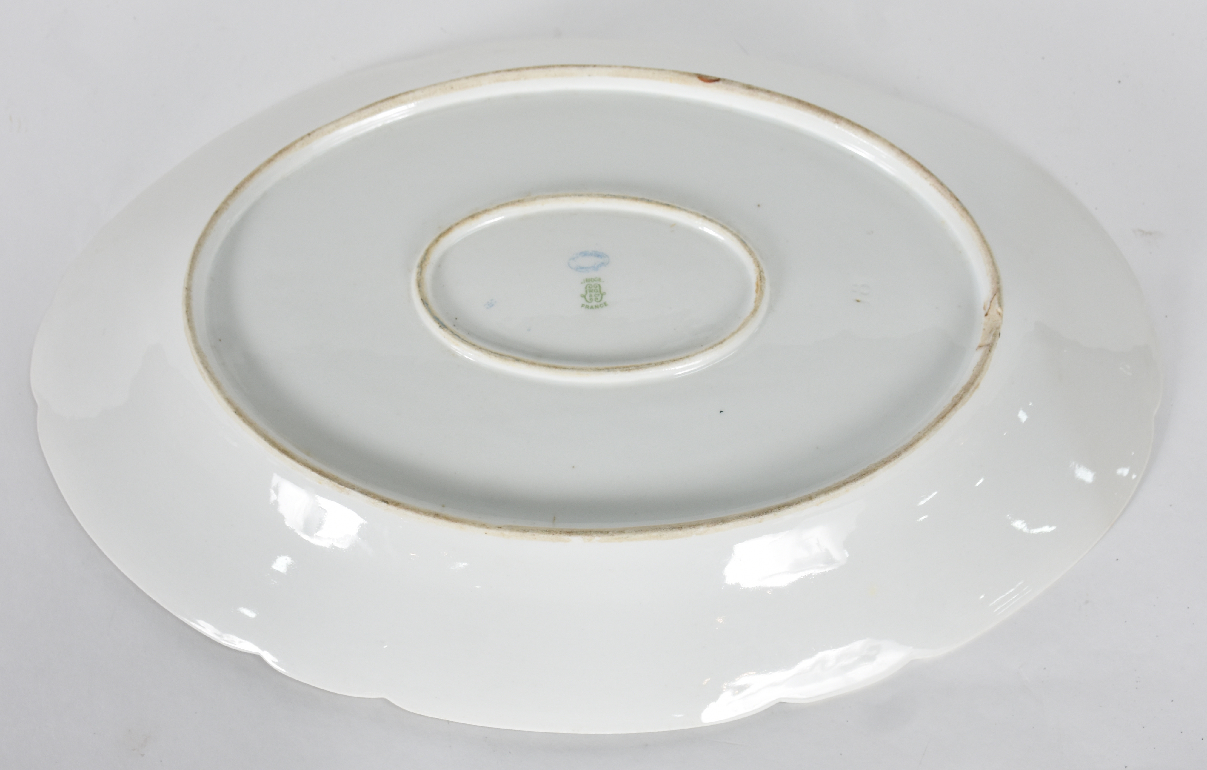 Grande travessa de porcelana francesa decoração floral em policromia... - foto 4 de 5