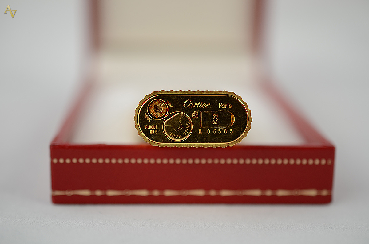 CARTIER - Isqueiro à gás, sem uso. Acompanha embalagem, certificado e... - foto 3 de 3