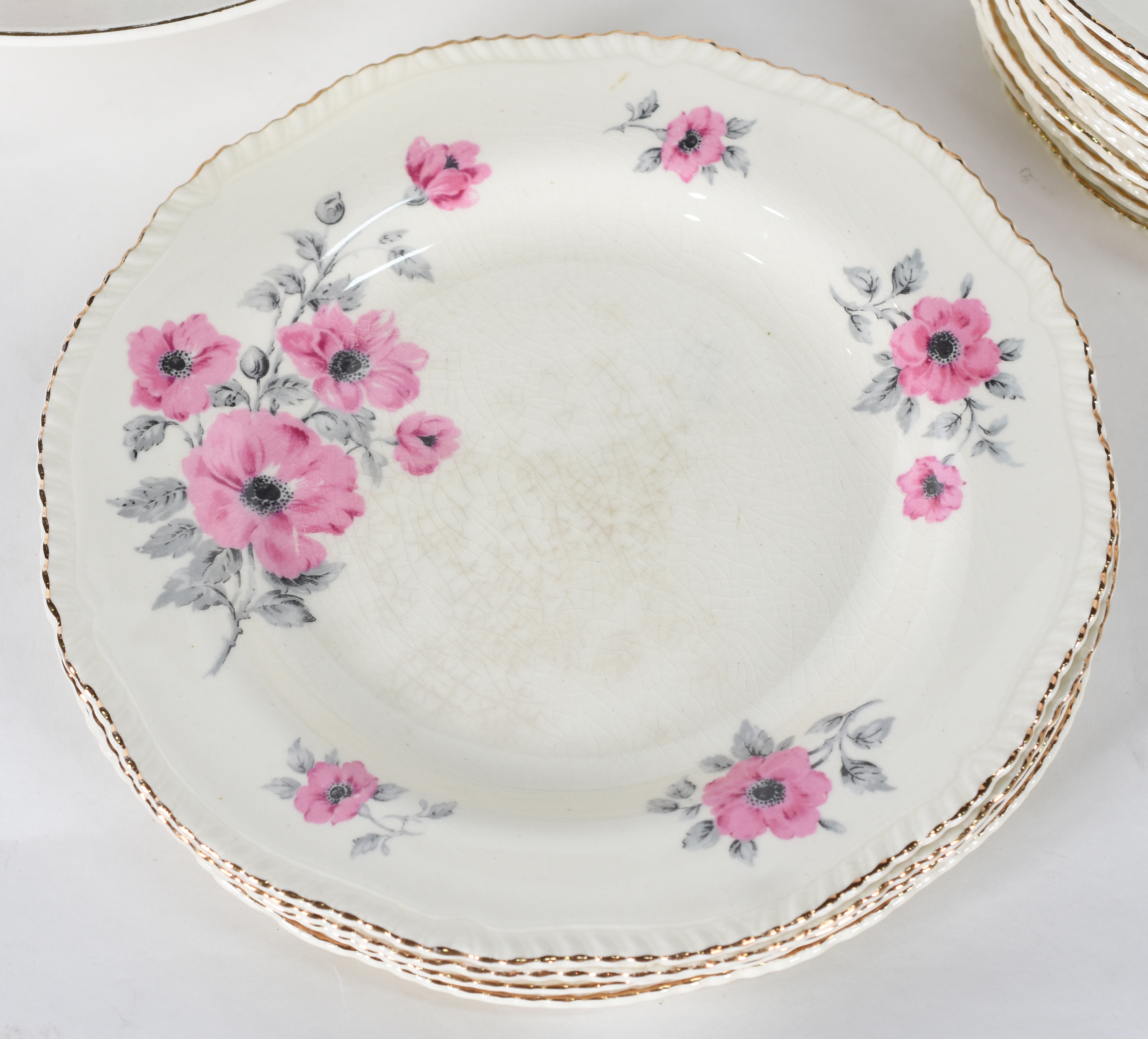 Aparelho de jantar de faiança inglesa, decoração floral em... - foto 5 de 6