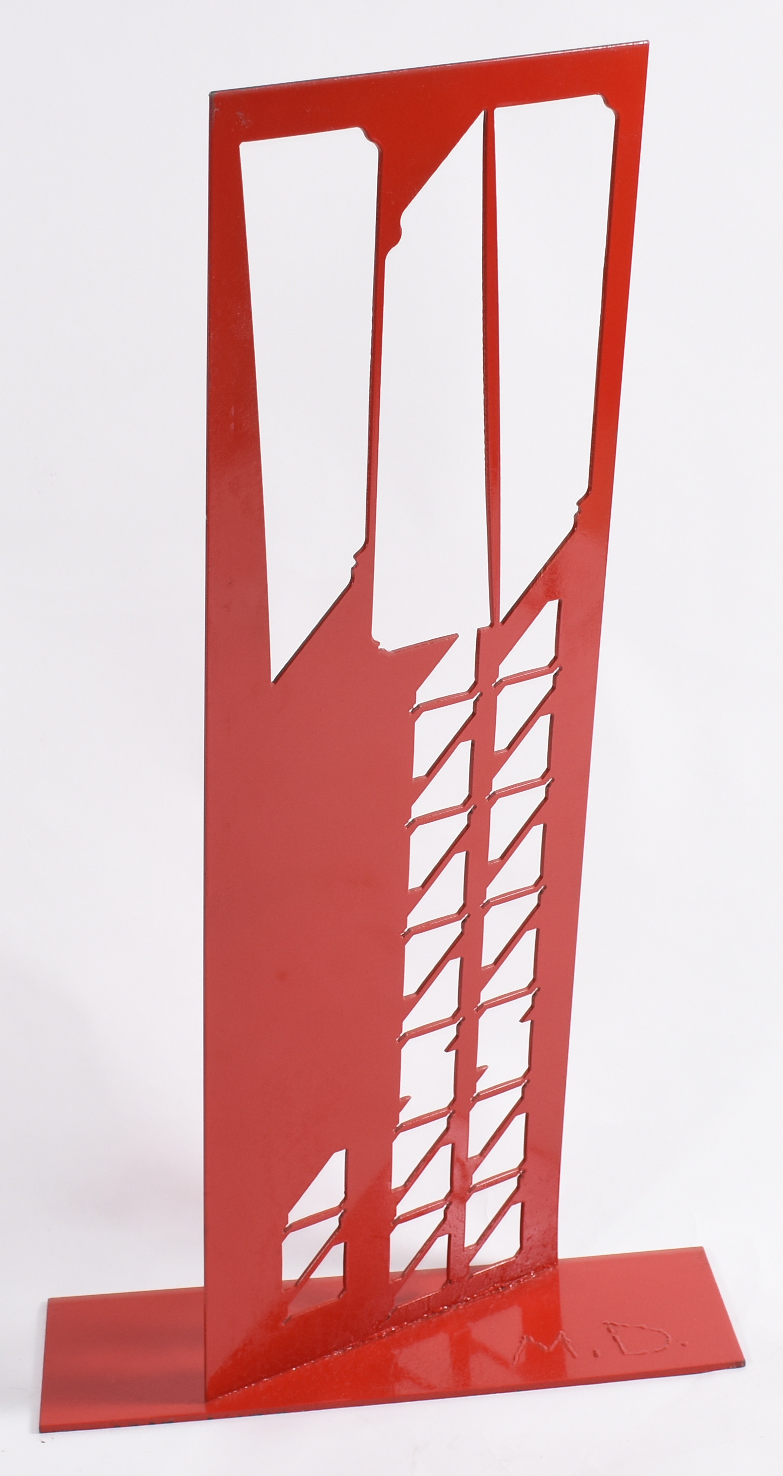 Escultura de metal pintado de vermelho, assinada. - foto 1 de 4
