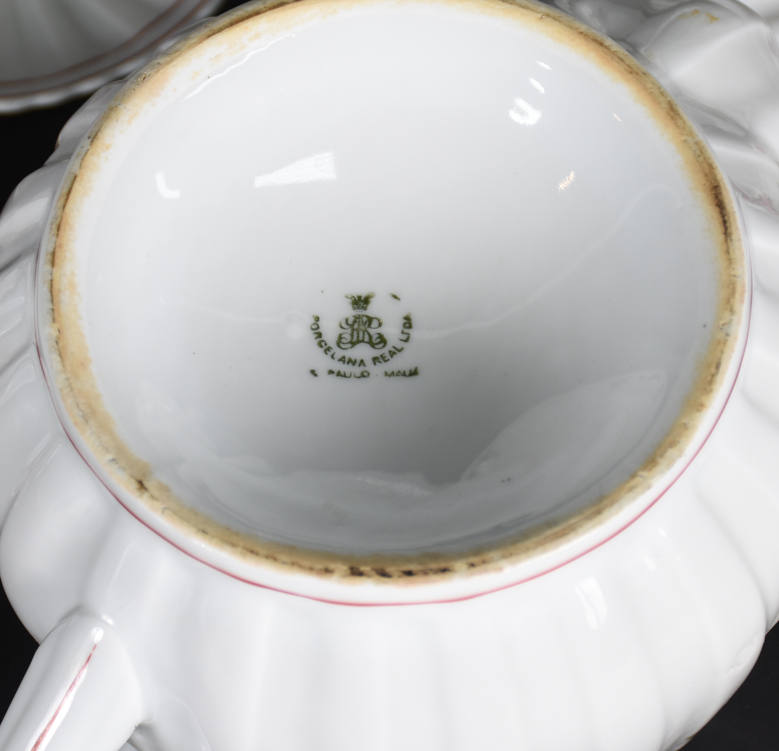 Pequeno serviço para café de porcelana Real, composto de 2 bules... - foto 3 de 3