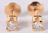 Par de brincos  de ouro amarelo 18 k, 2 brilhan... - Par de brincos  de ouro amarelo 18 k, 2 brilhantes  de 0,40 casa, total 0,80 ct.  (Por questão de  segurança a peça não se encontra na loja).