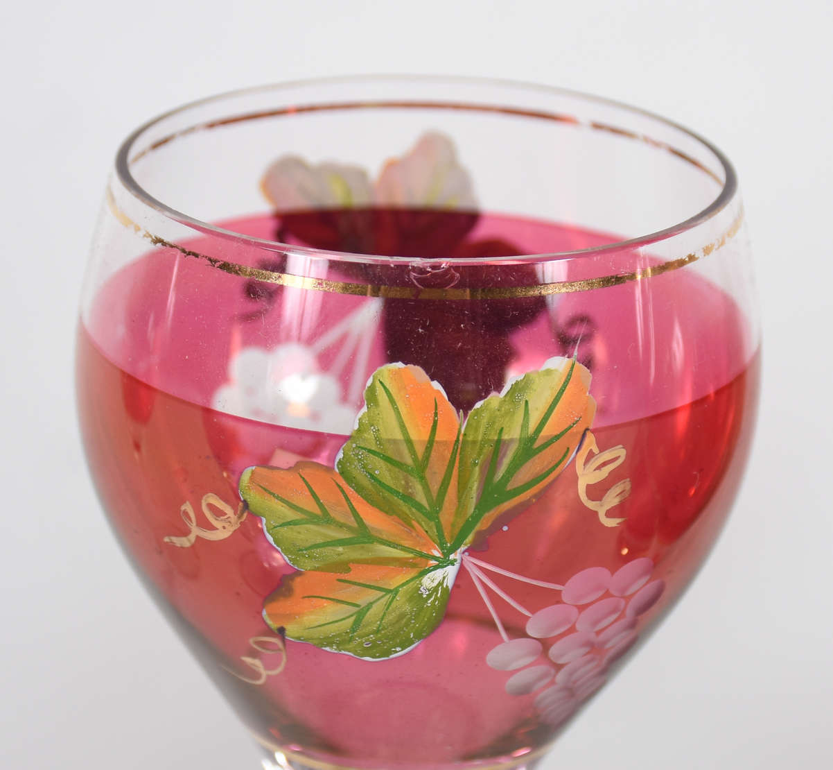 Licoreira com 5 cálices em demi cristal, decorada com cachos de uvas... - foto 3 de 3