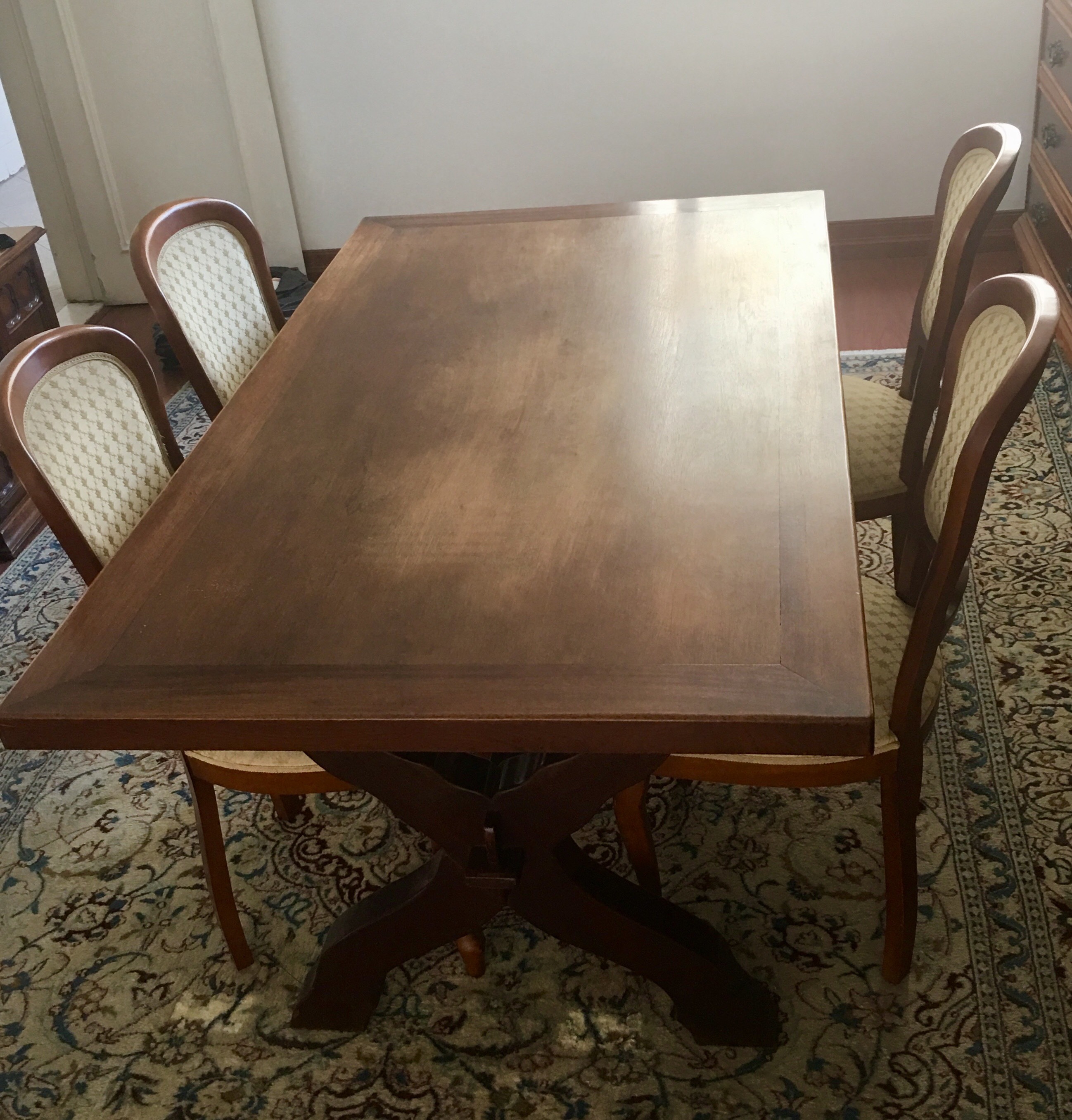 Mesa de jantar de madeira nobre estilo colonial brasileiro... - foto 1 de 4