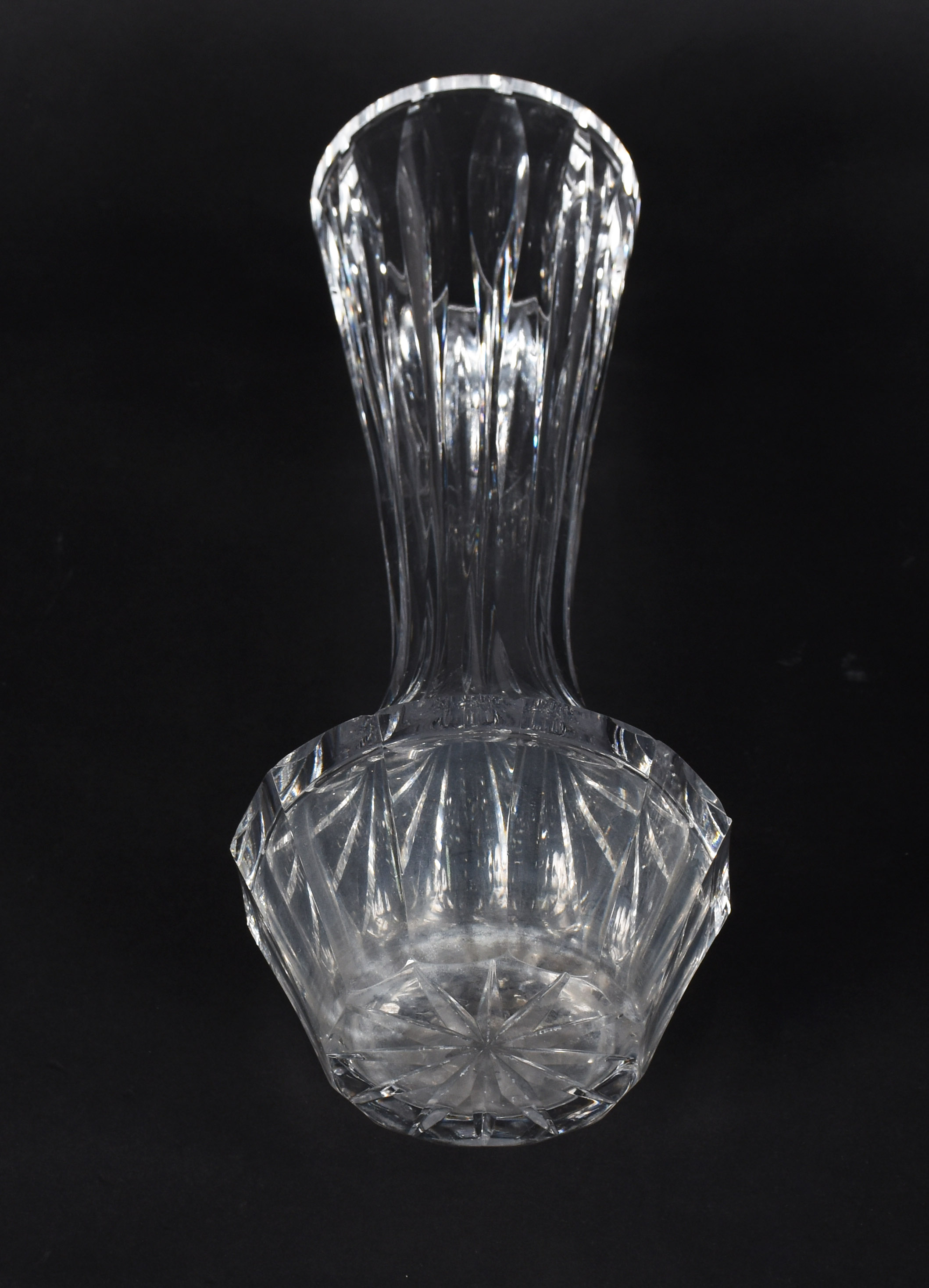 Cinco peças em demi cristal, sendo Vaso (alt.31 cm); bowl (diam.21 cm... - foto 4 de 4