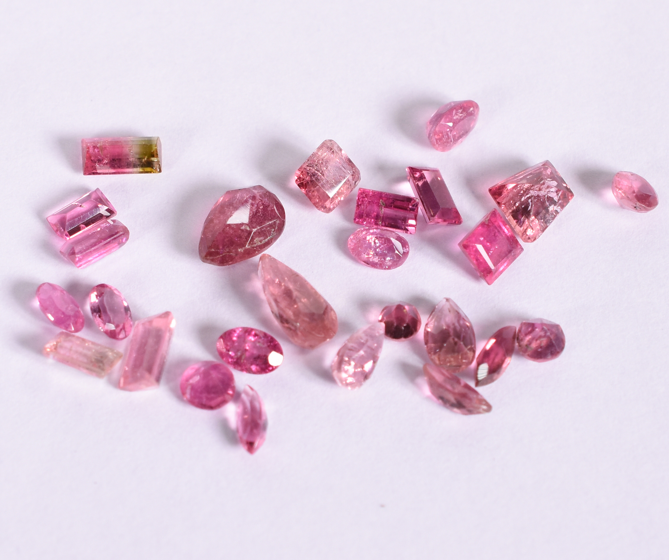 Conjunto com 25 pedras turmalinas rosas. (Por questão de segurança a... - foto 2 de 2