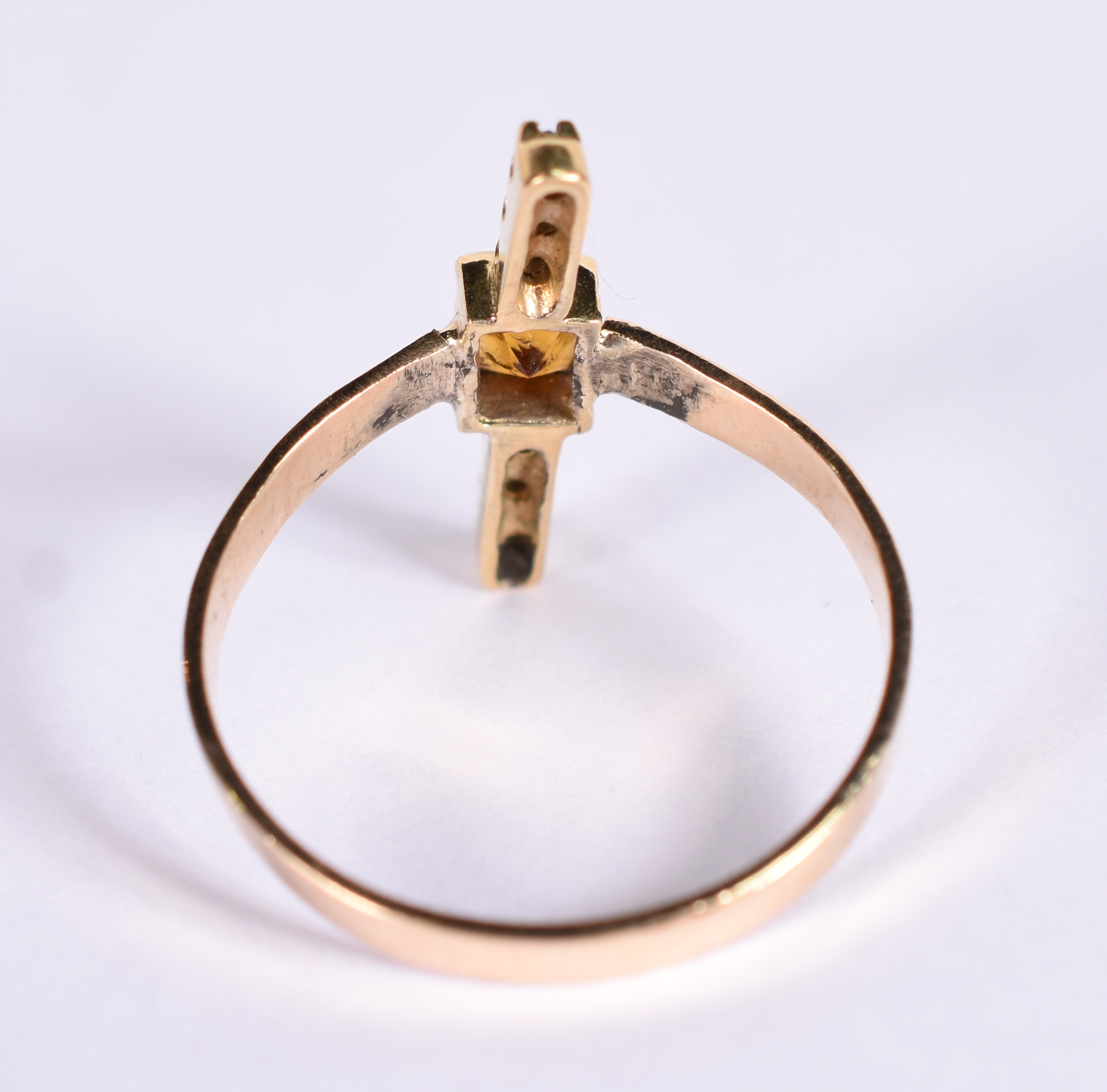 Anel de ouro 18k com turmalina ambar e brilhantes, aro 20. (Por... - foto 3 de 3