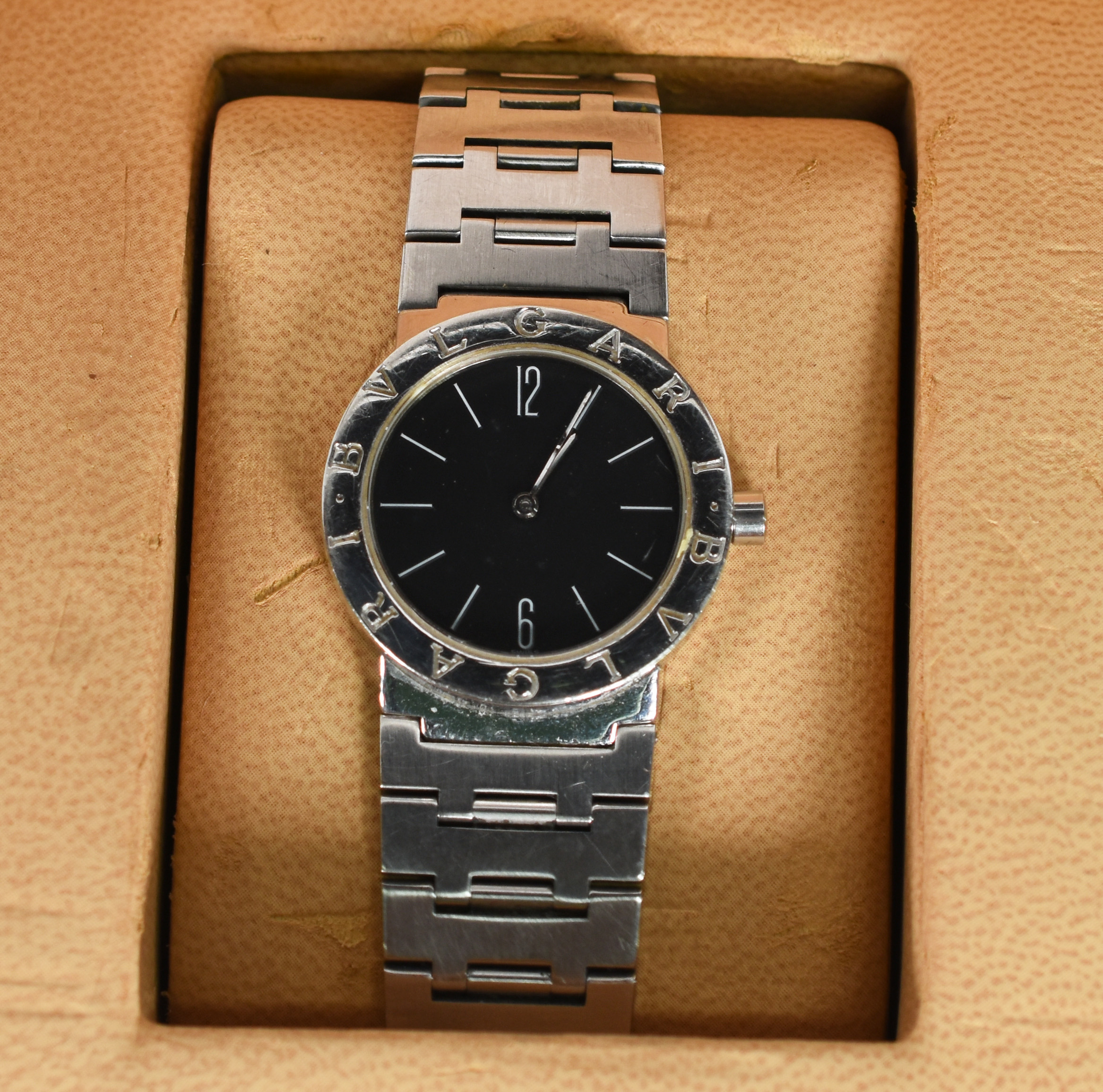 Relógio BULGARI de aço, a quartz, mostrador 30 mm. Caixa original... - foto 2 de 7