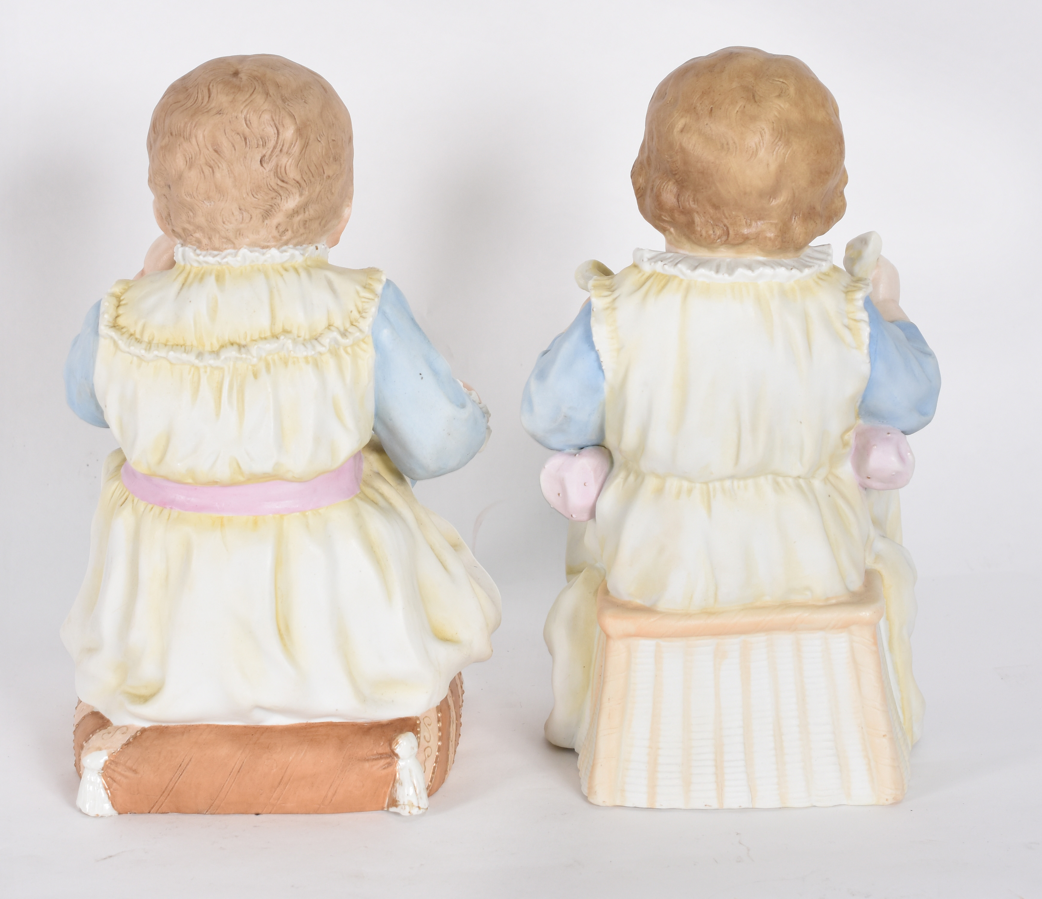 Casal de bebês de biscuit europeu policromado. - foto 3 de 4