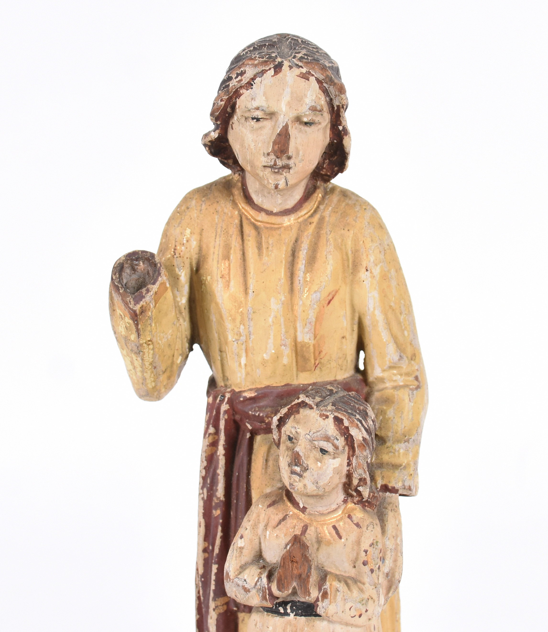 Antiga imagem sacra em madeira entalhada representando Santo com... - foto 2 de 3