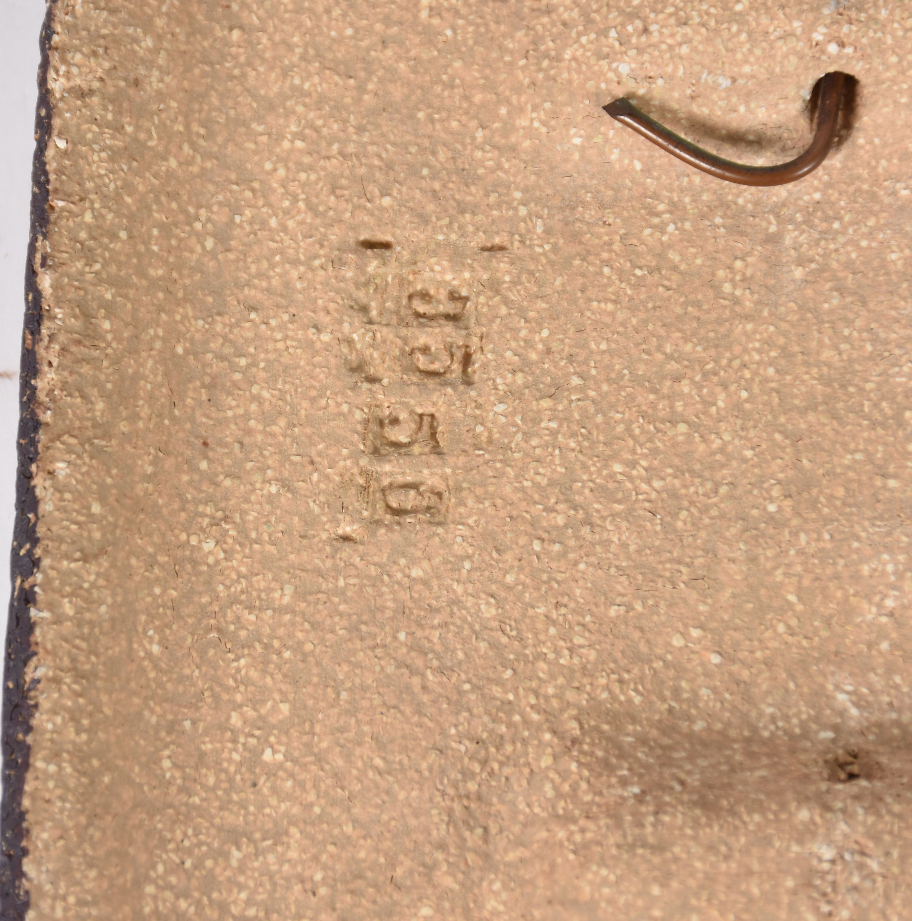 Placa de cerâmica esmaltada, numerada e e com marcações. - foto 4 de 5