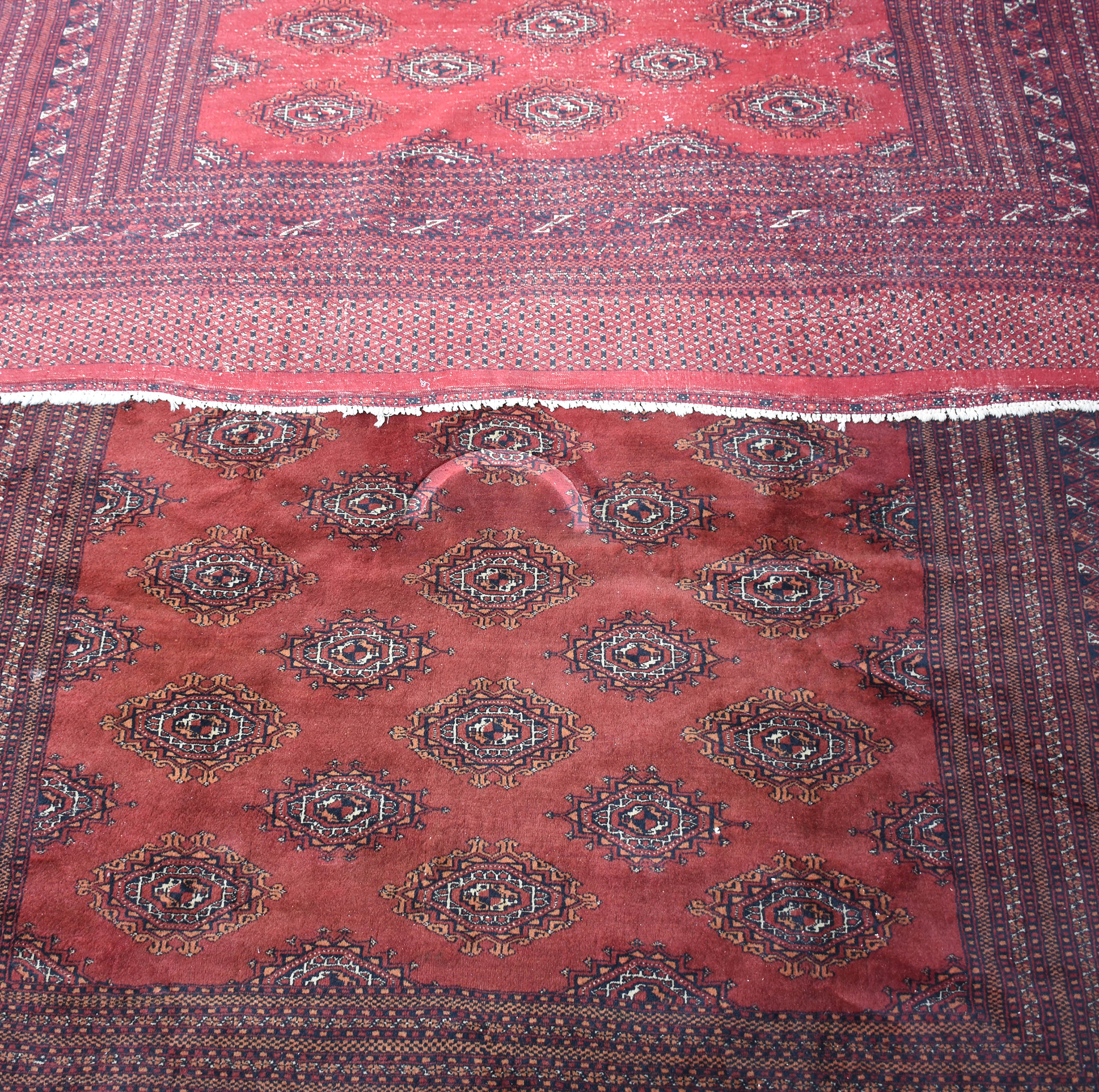 Tapete Pakistan (marcas de mesa que estava em cima). - foto 2 de 2