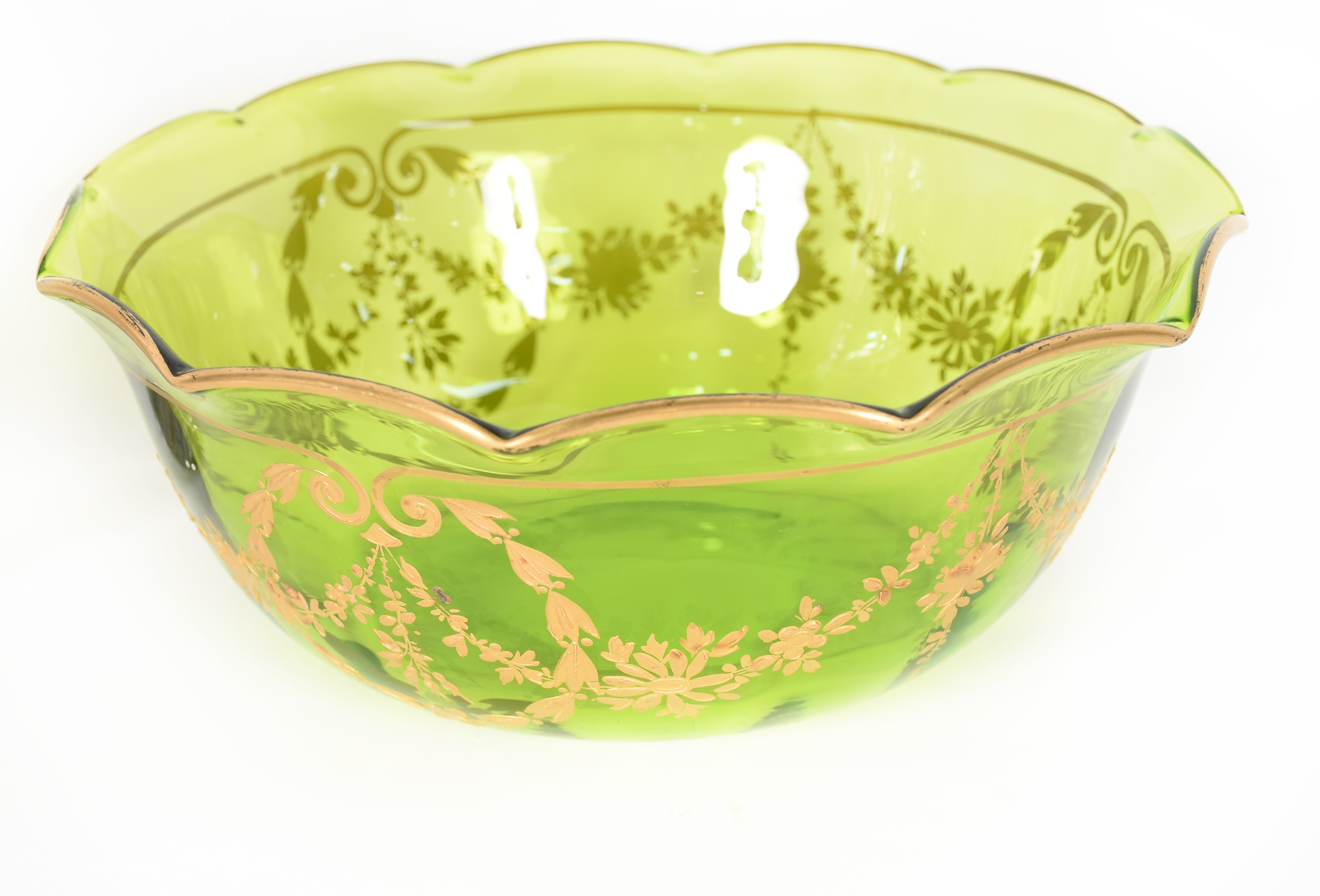 Duas peças de cristal europeu, sendo um bowl na cor verde com... - foto 3 de 5