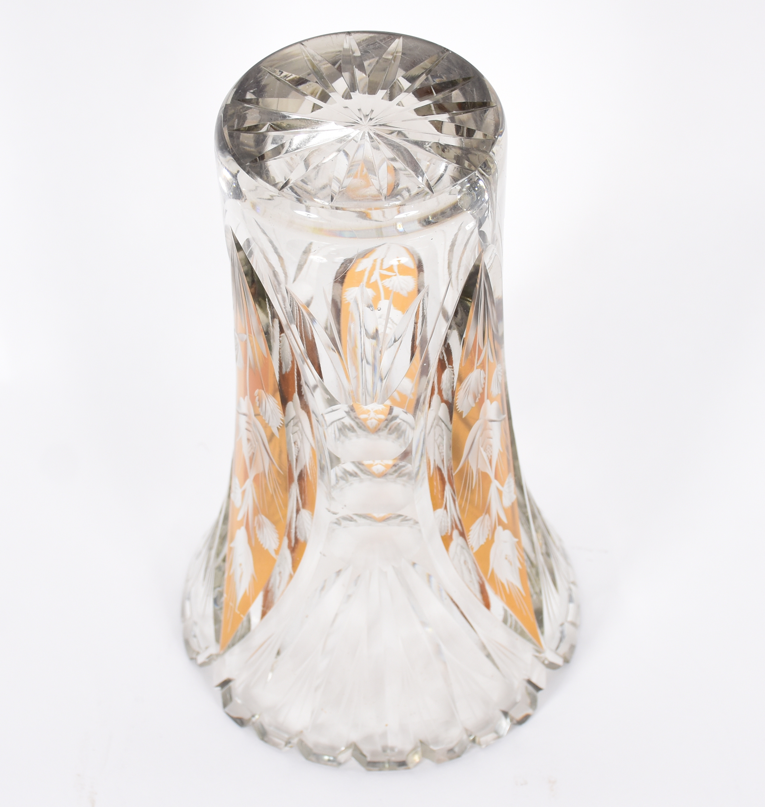 Duas peças de cristal europeu, sendo um bowl na cor verde com... - foto 5 de 5
