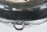 Christofle (1830),  - Baixela para jantar de metal espessurado a prata, composto de 11 peças. Acompanham mais duas peças com a mesma decoração mas de outra marca. Total 13 