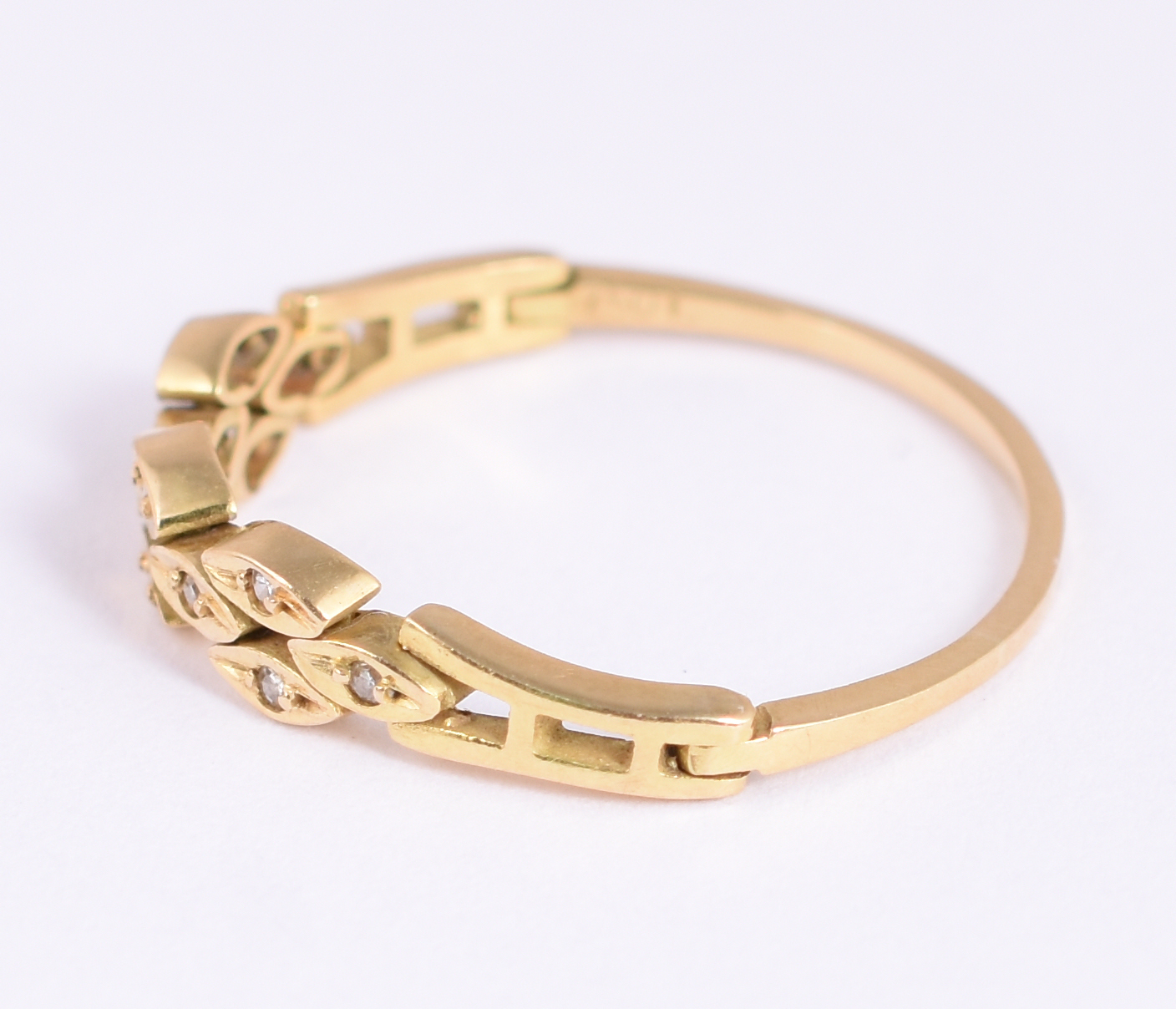 Anel maleável de ouro amarelo 18 k com 9 mini brilhantes. (por... - foto 2 de 5