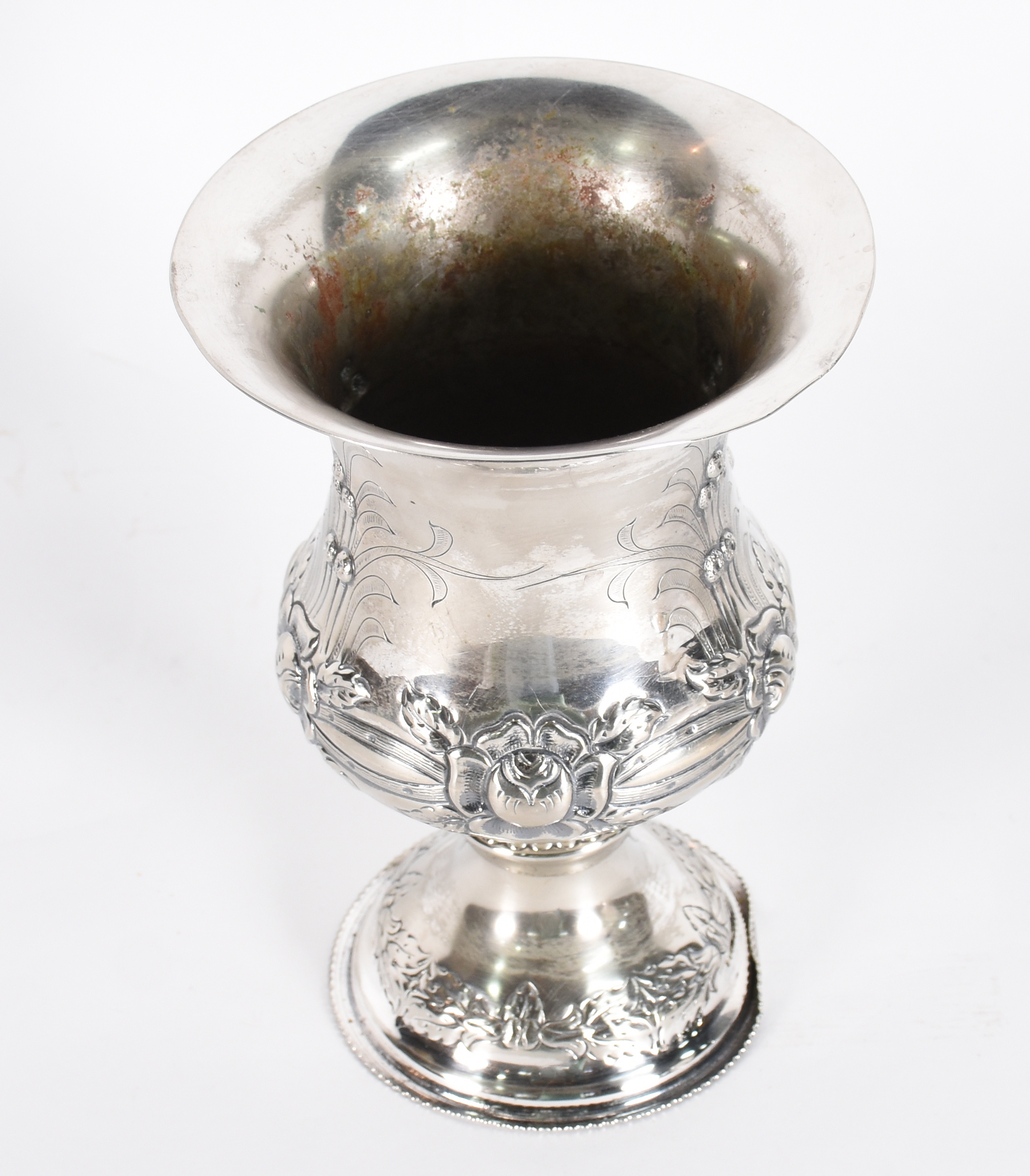 Vaso de prata contraste 833 mls, com amassados. - foto 2 de 5