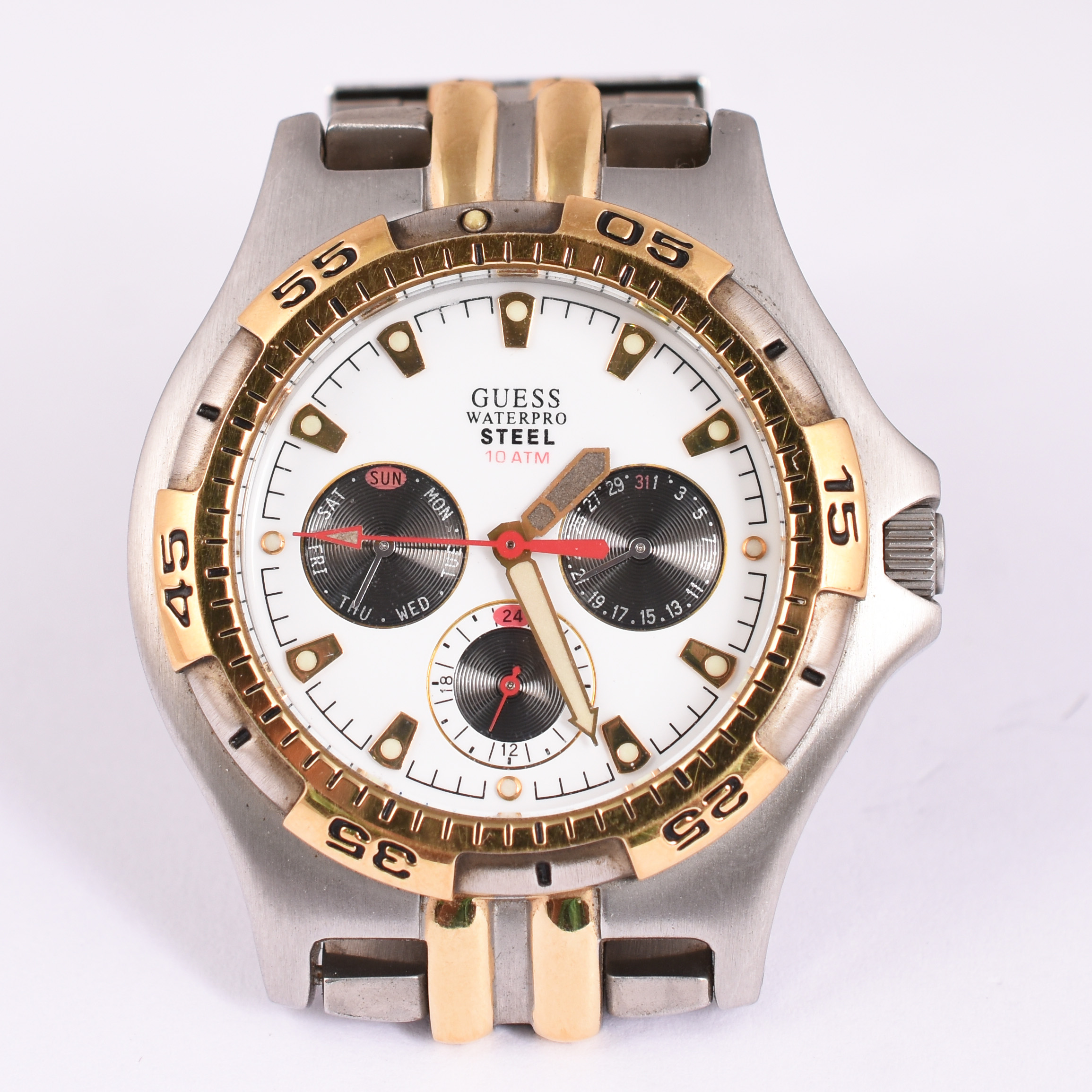 Relógio Guess, unissex, aço dourado, na caixa e documento. (por... - foto 1 de 4