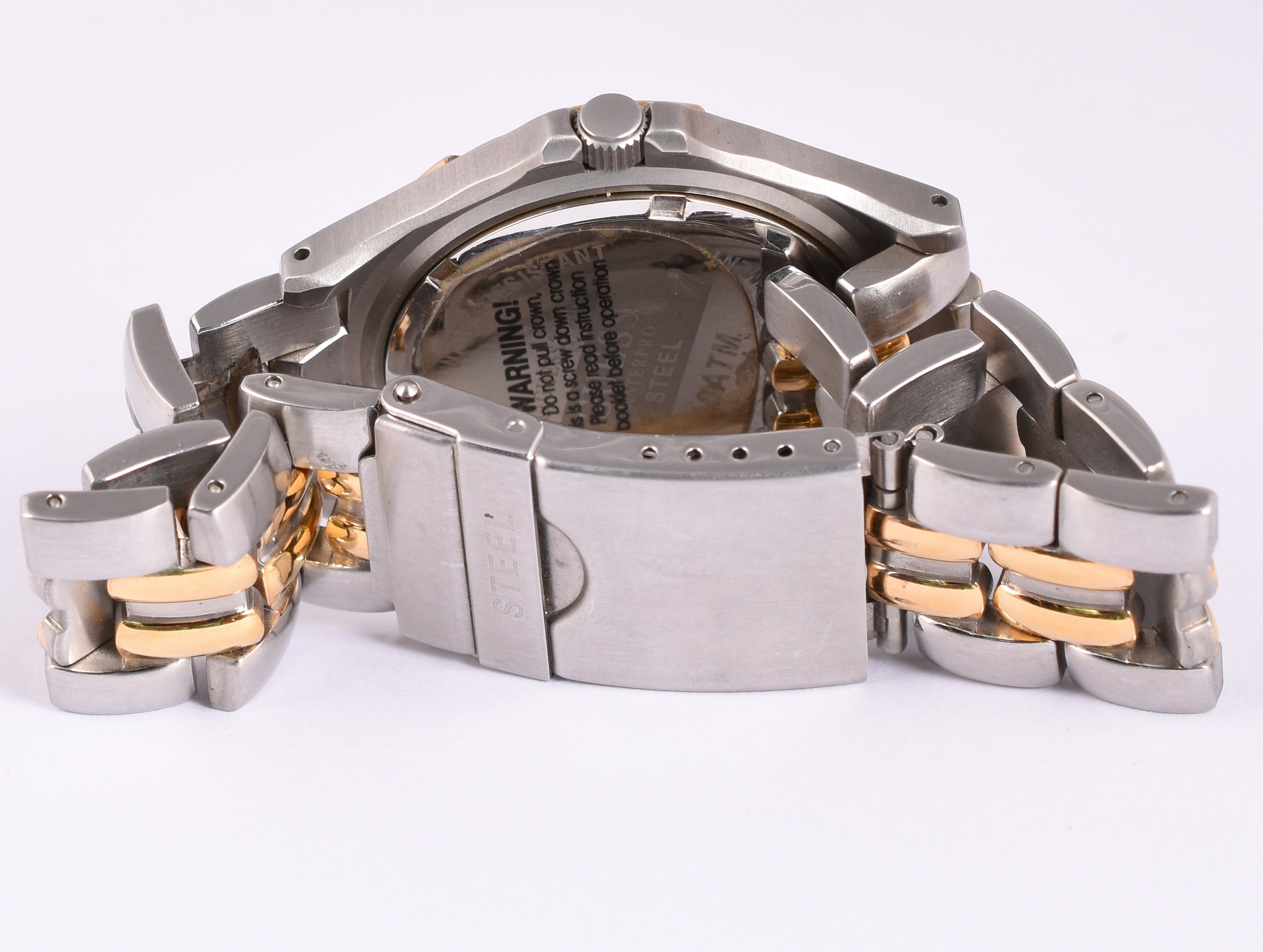 Relógio Guess, unissex, aço dourado, na caixa e documento. (por... - foto 3 de 4
