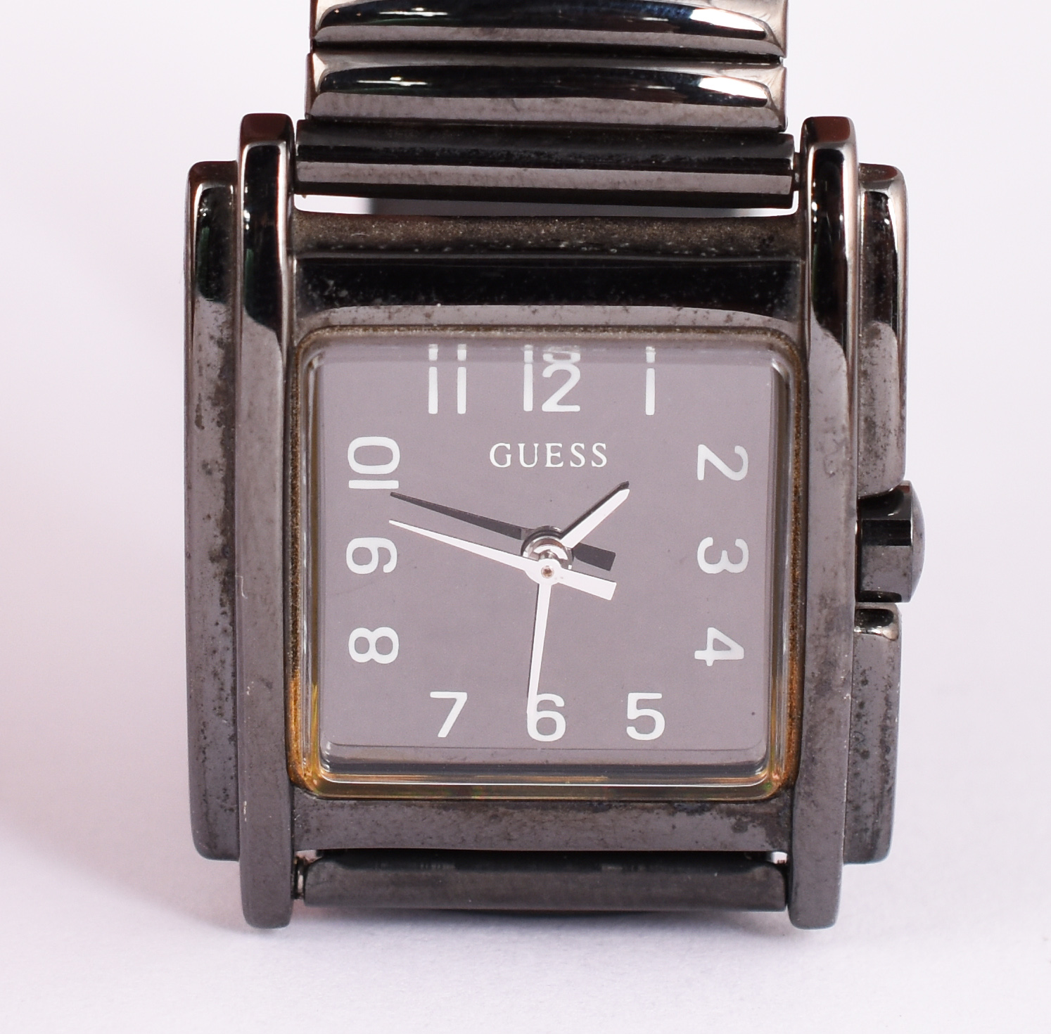 Relógio Guess feminino, Japão, aço negro, na caixa e com... - foto 1 de 4