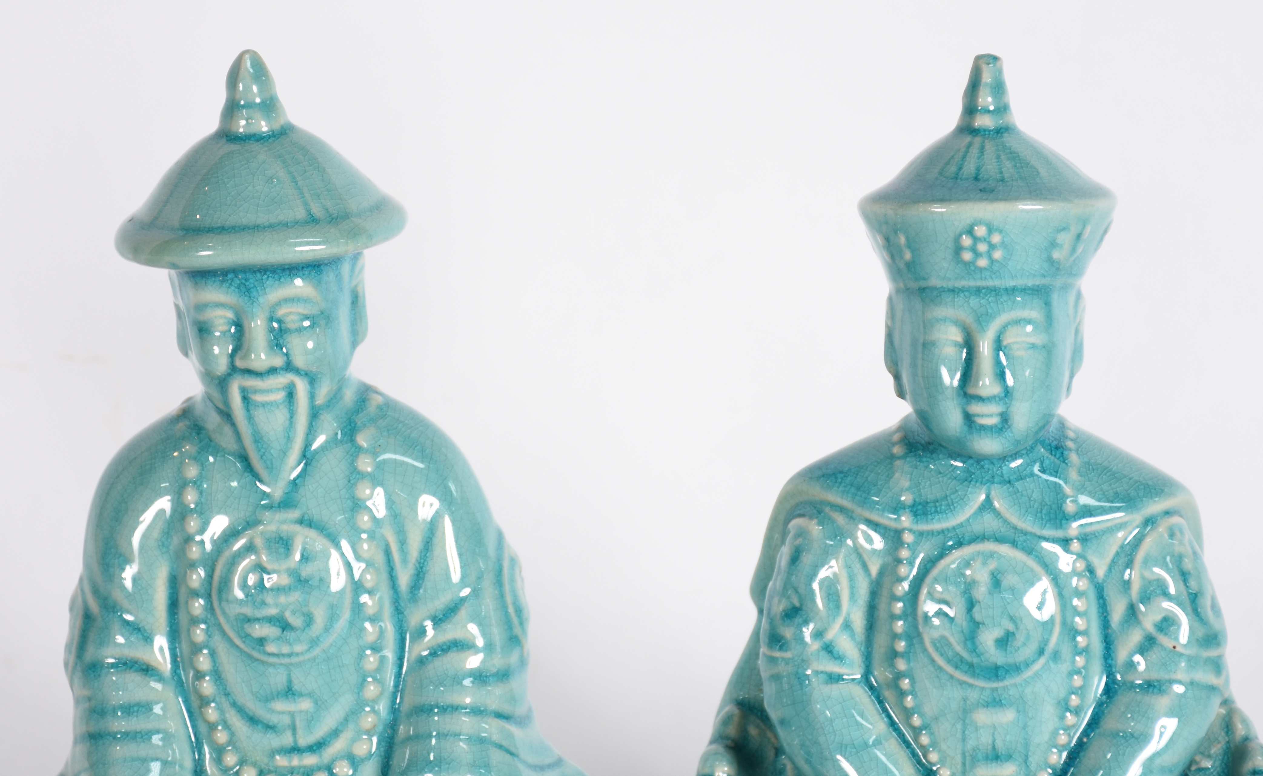 Par de estatuetas de porcelana oriental na cor azul turquesa... - foto 2 de 4