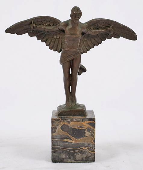 Escultura em bronze representando Ícaro alado, com base em mármore... - foto 2 de 2