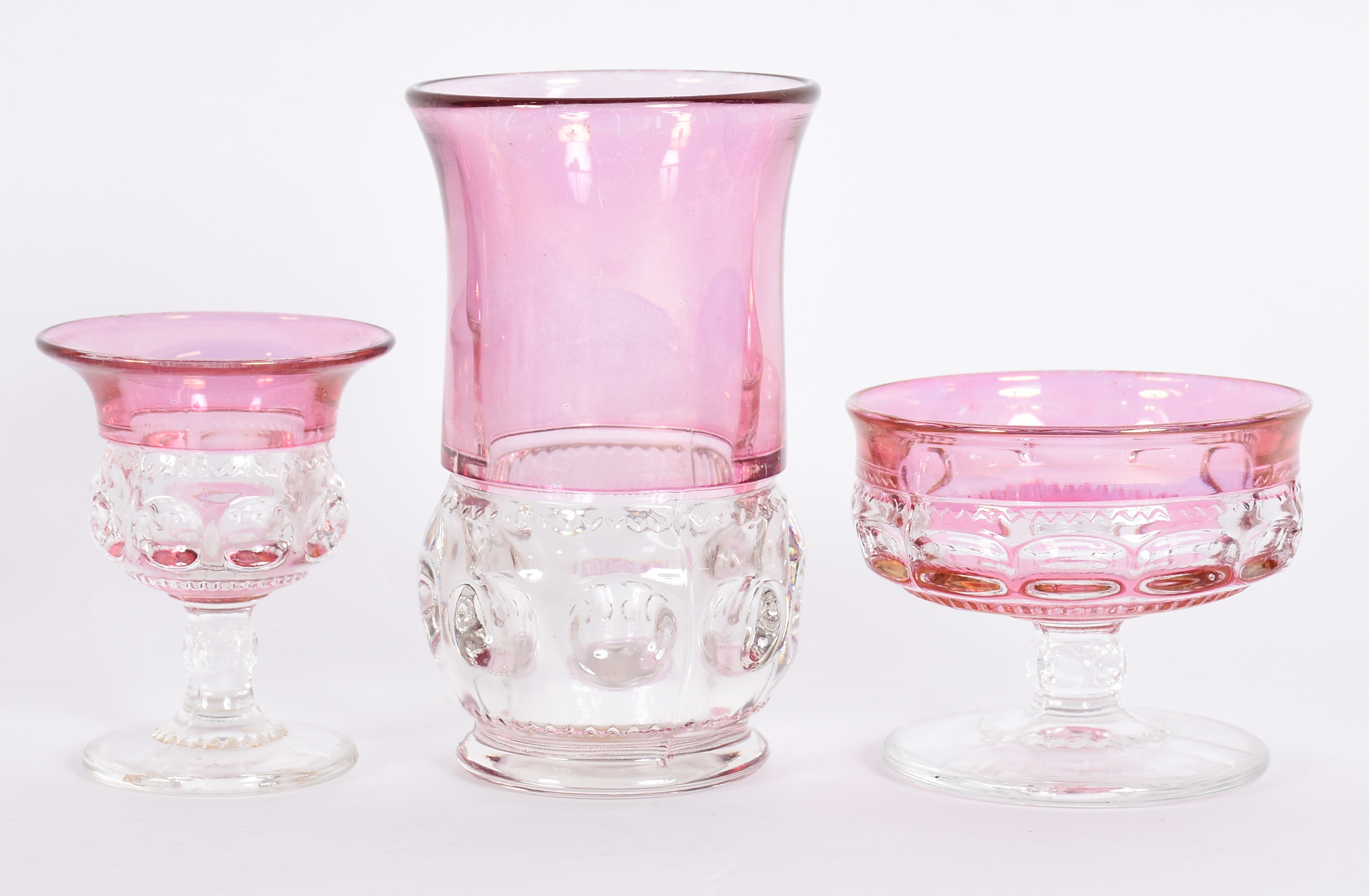Conjunto de copos de vidro pintado rosa (alguns descascando) composto... - foto 3 de 3