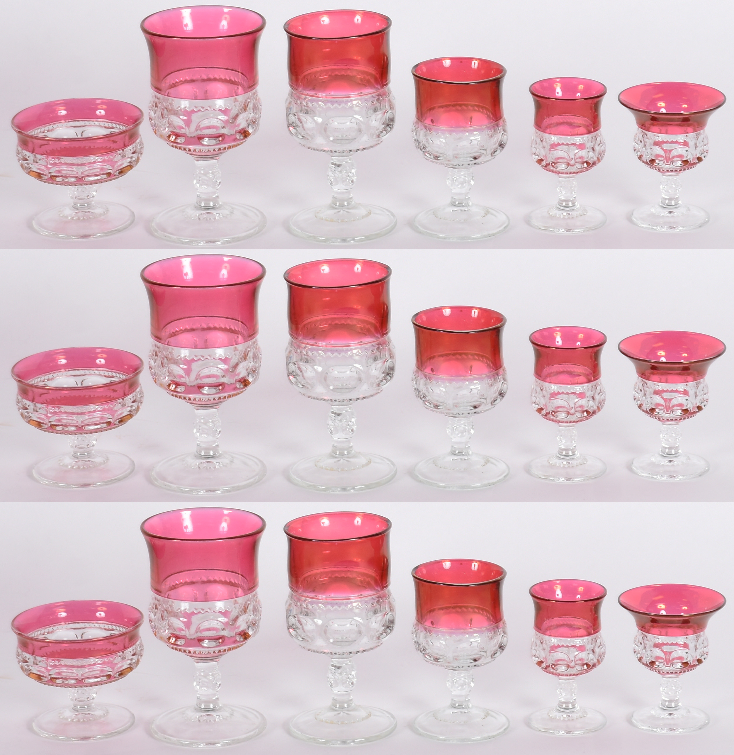 Conjunto de copos de vidro pintados composto de 11 para água, 5 para... - foto 1 de 3