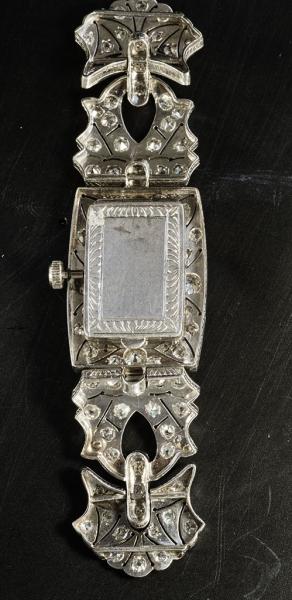 Relógio ART DECO de platina, com 4 diamantes de aprox, 0,80 pontos... - foto 2 de 2