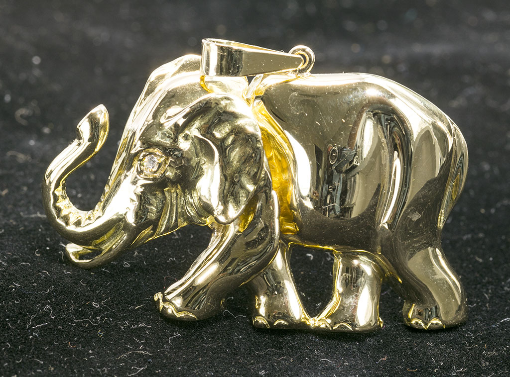 Pingente de ouro 18 k representando elefante, assinado NATAN, com... - foto 1 de 2