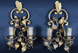 Par de apliques de metal dourado para 2 velas c... - Par de apliques de metal dourado para 2 velas cada.