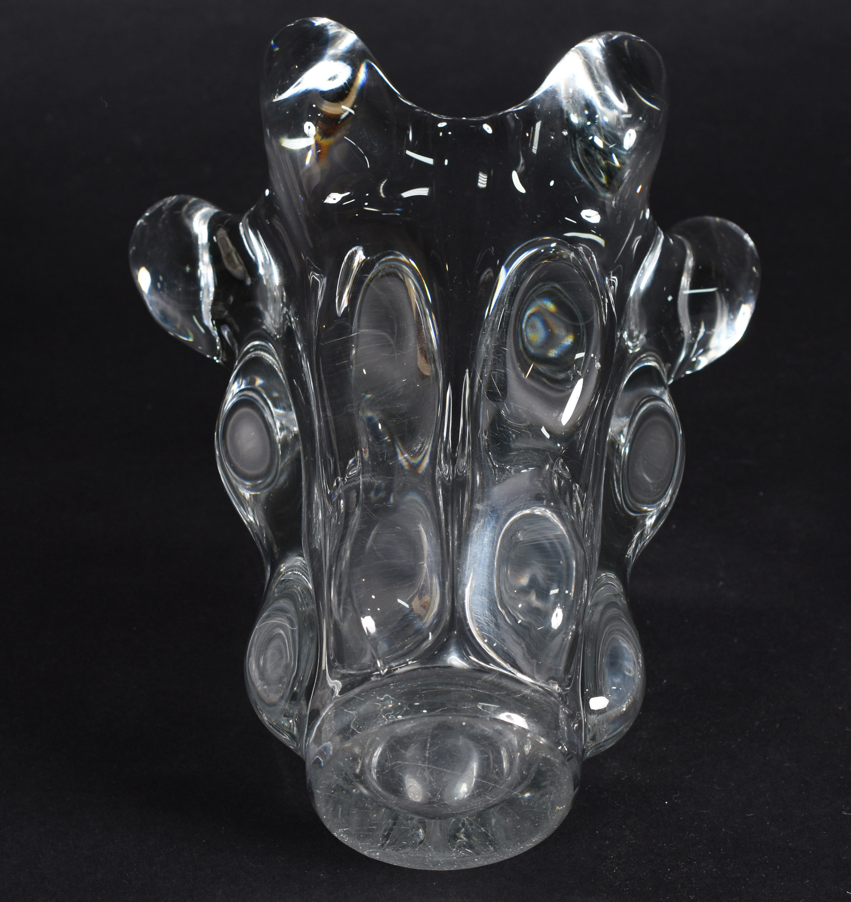 Diversas peças de cristal, sendo: Vaso Art Deco francês e 4 castiçais... - foto 5 de 6