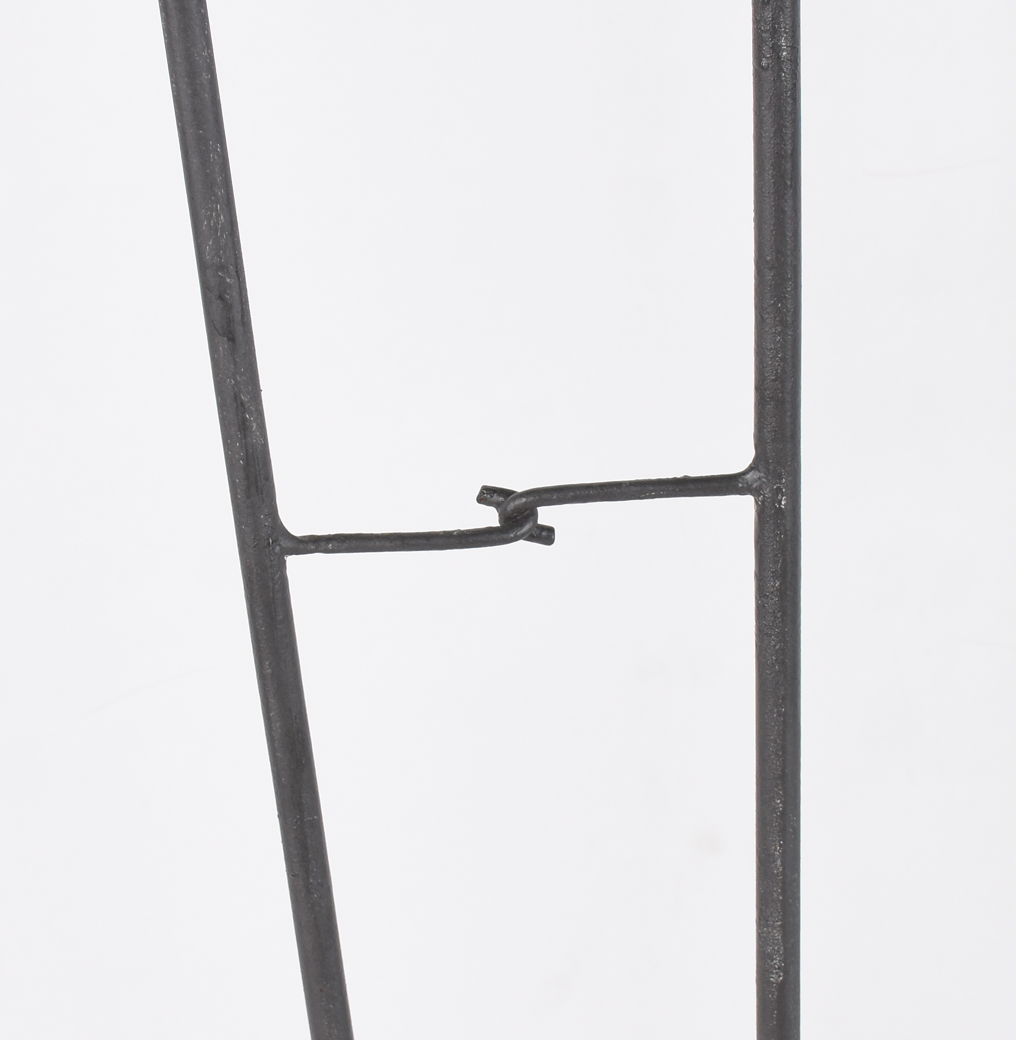 Par de tocheiros de metal, design moderno. - foto 2 de 4