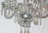 Lustre para 6 luzes de cristal com mangas e pin... - Lustre para 6 luzes de cristal com mangas e pingentes lapidados.
