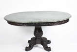 Mesa de madeira nobre com tampo de granizo. - Mesa de madeira nobre com tampo de granizo.