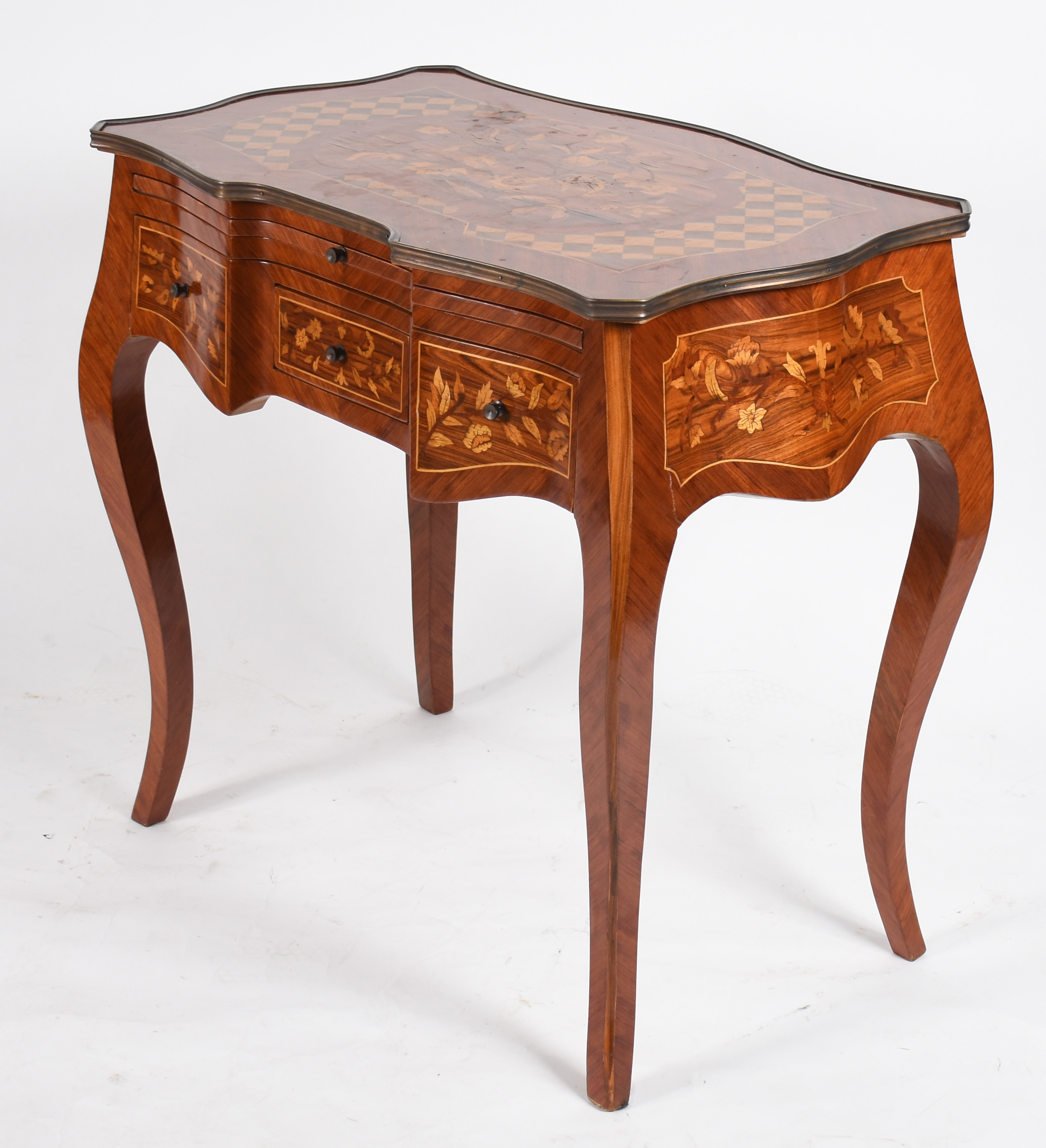 Mesa de madeira nobre estilo frances, trabalhos em marqueterie e... - foto 4 de 5
