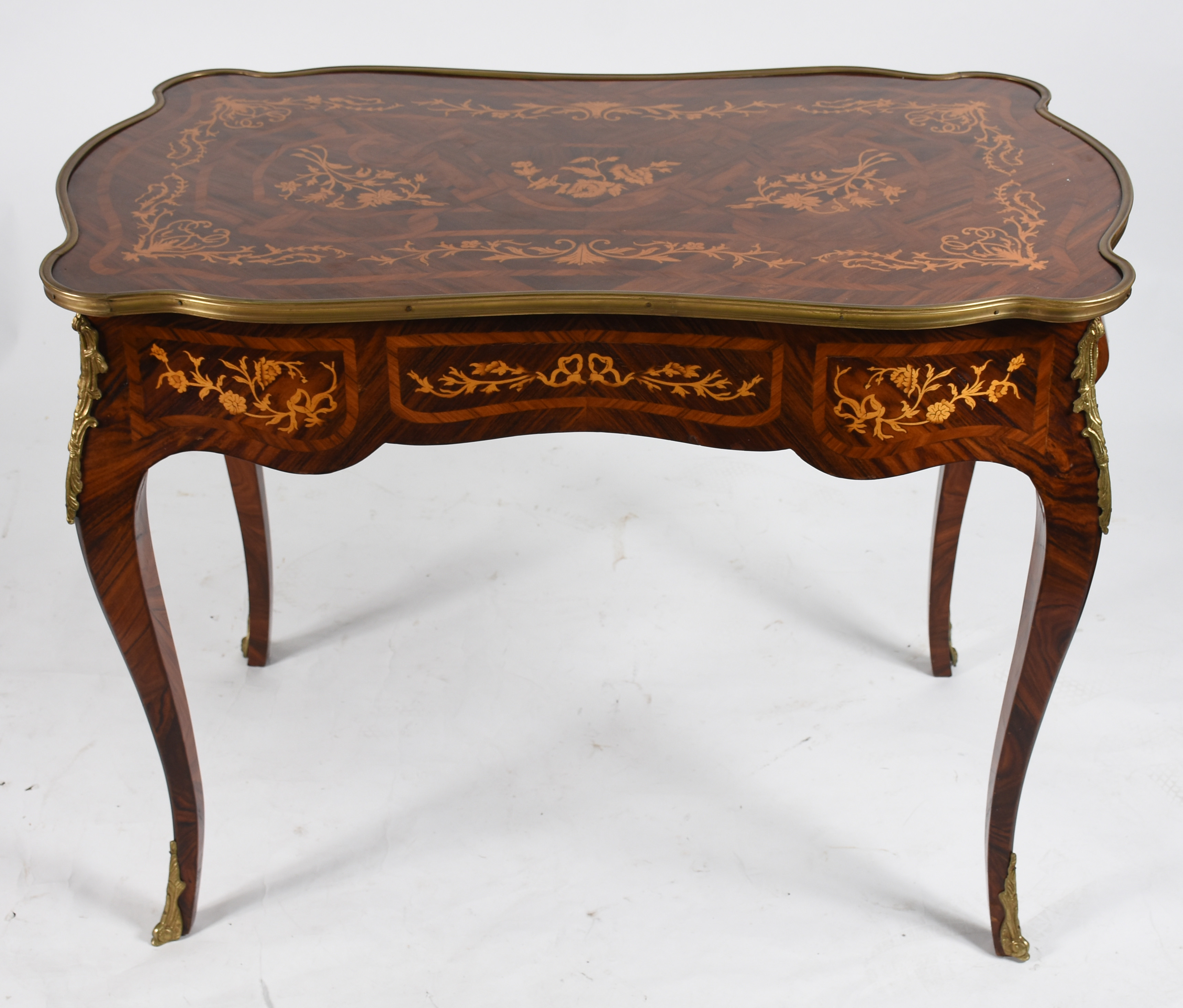 Mesa auxiliar de madeira nobre com trabalhos em marqueterie, estilo... - foto 5 de 5