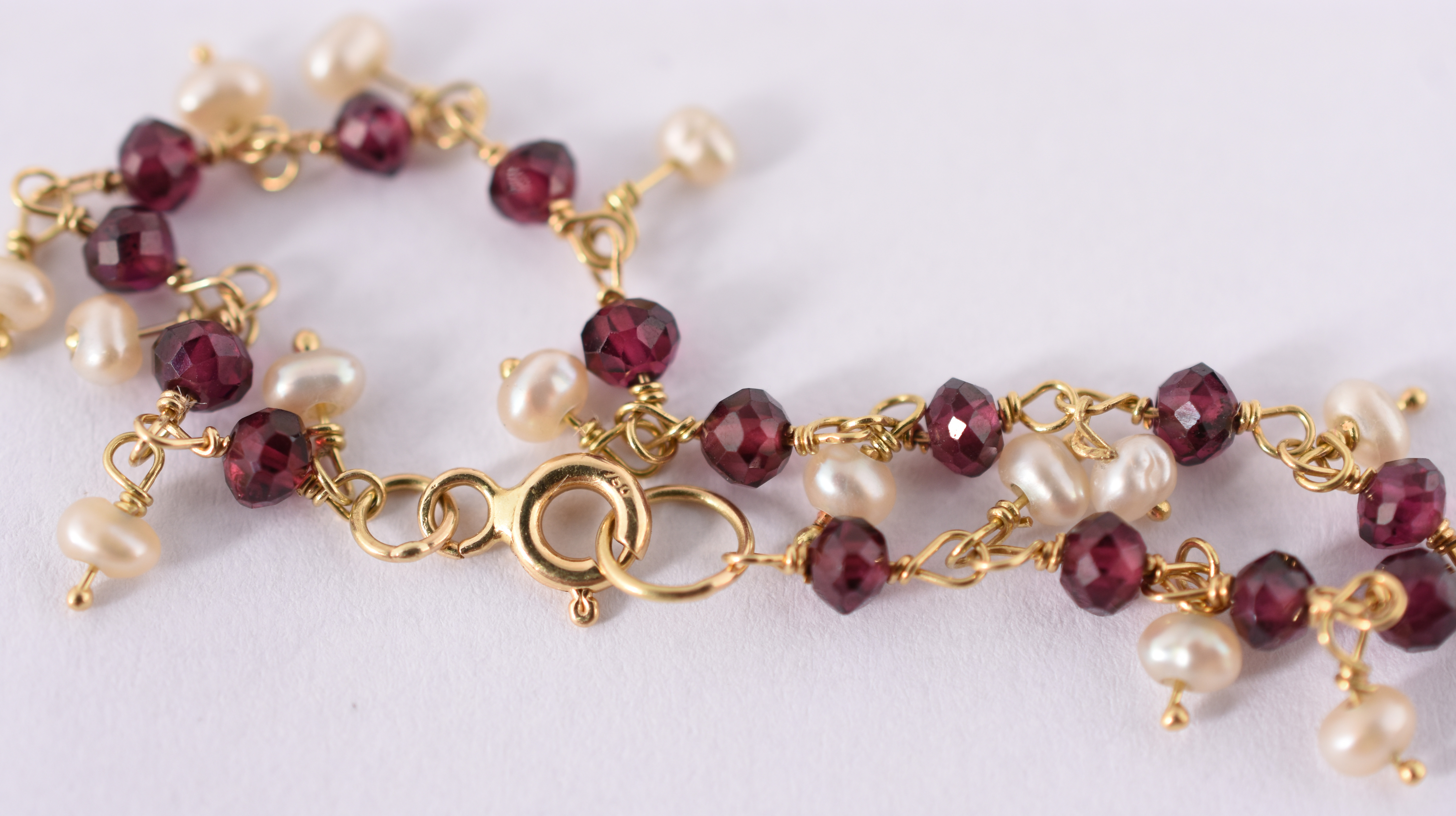 Pulseira infantil de ouro amarelo 750 com mini pedras e pedras... - foto 3 de 3